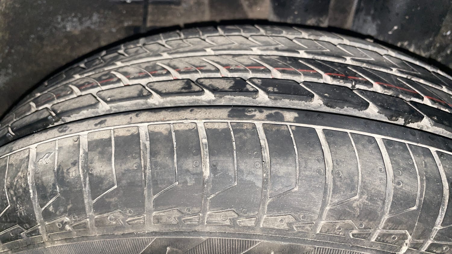Used 2018 Hyundai Elite i20 Magna Executive 1.2 Petrol Manual tyres LEFT REAR TYRE TREAD VIEW