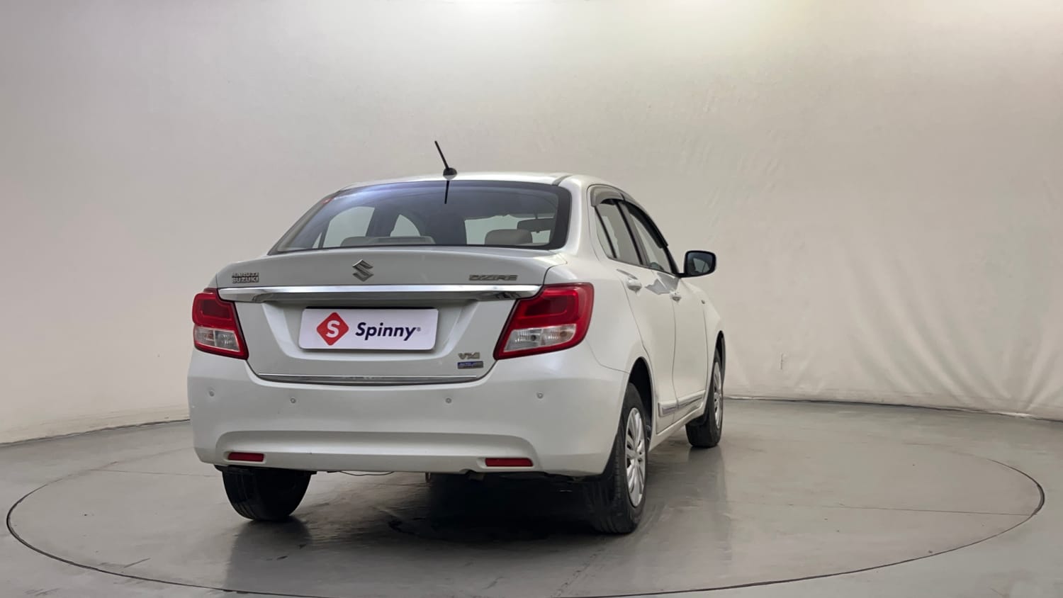 Used 2018 Maruti Suzuki Dzire VXi AMT Petrol Automatic exterior RIGHT REAR CORNER VIEW
