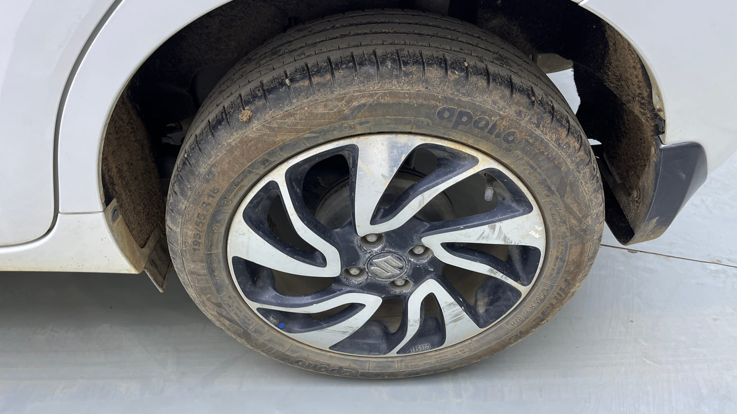Used 2021 Maruti Suzuki Baleno Alpha Automatic Petrol Automatic tyres LEFT REAR TYRE RIM VIEW