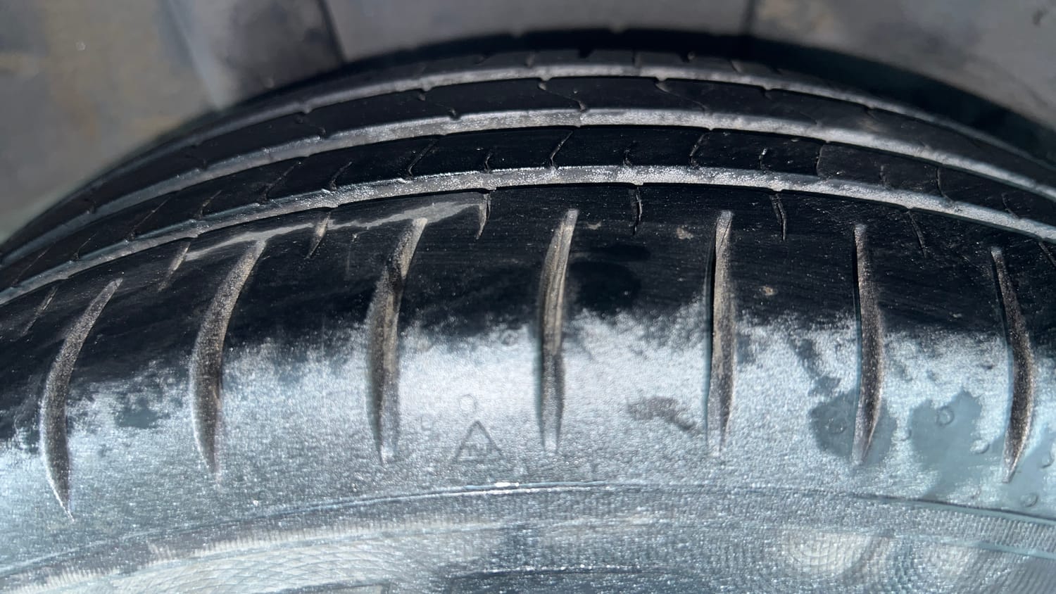 Used 2013 Honda Amaze 1.2 S i-VTEC Petrol Manual tyres RIGHT REAR TYRE TREAD VIEW