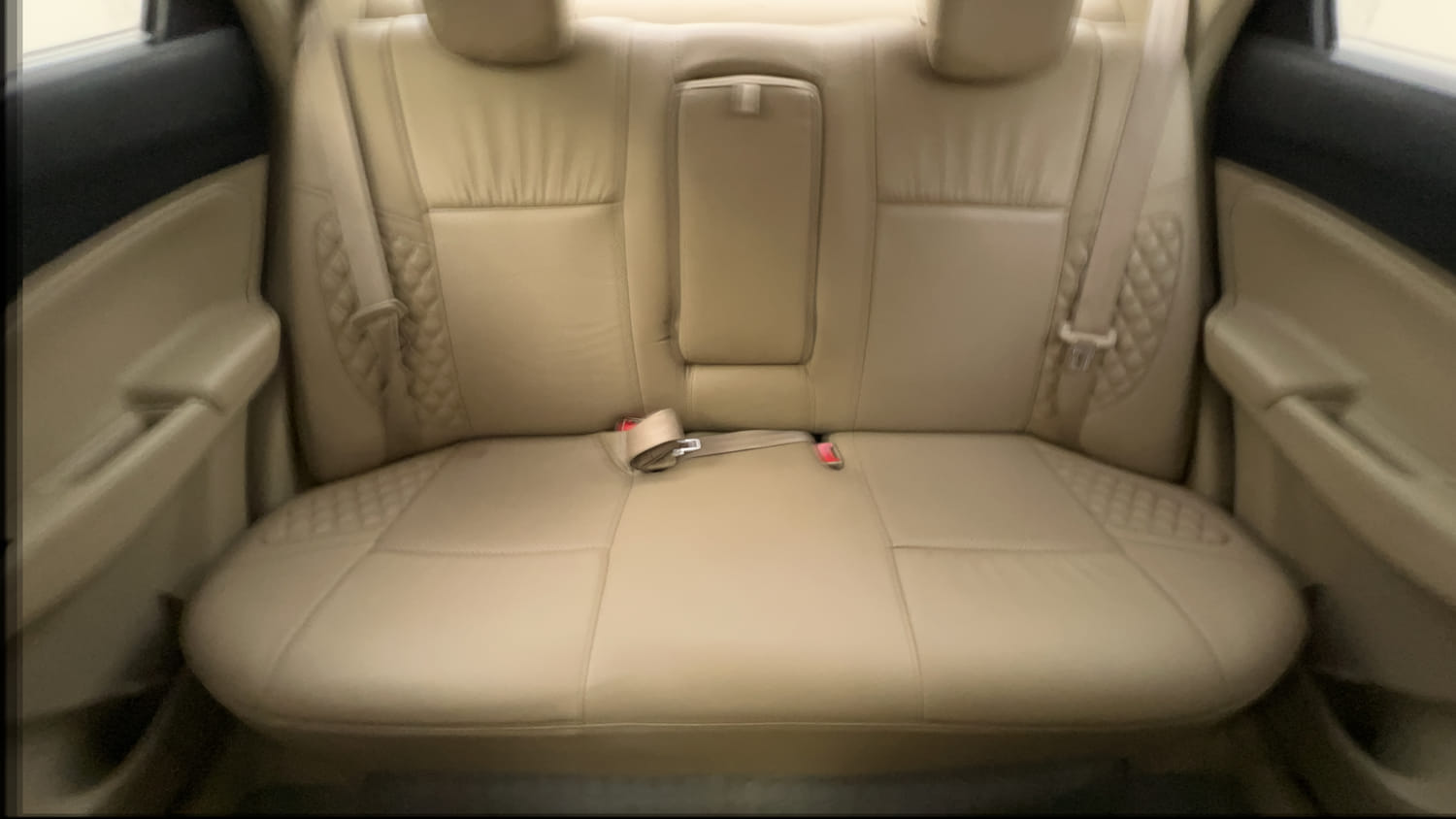 Used 2018 Maruti Suzuki Dzire VXi AMT Petrol Automatic interior REAR SEAT CONDITION VIEW