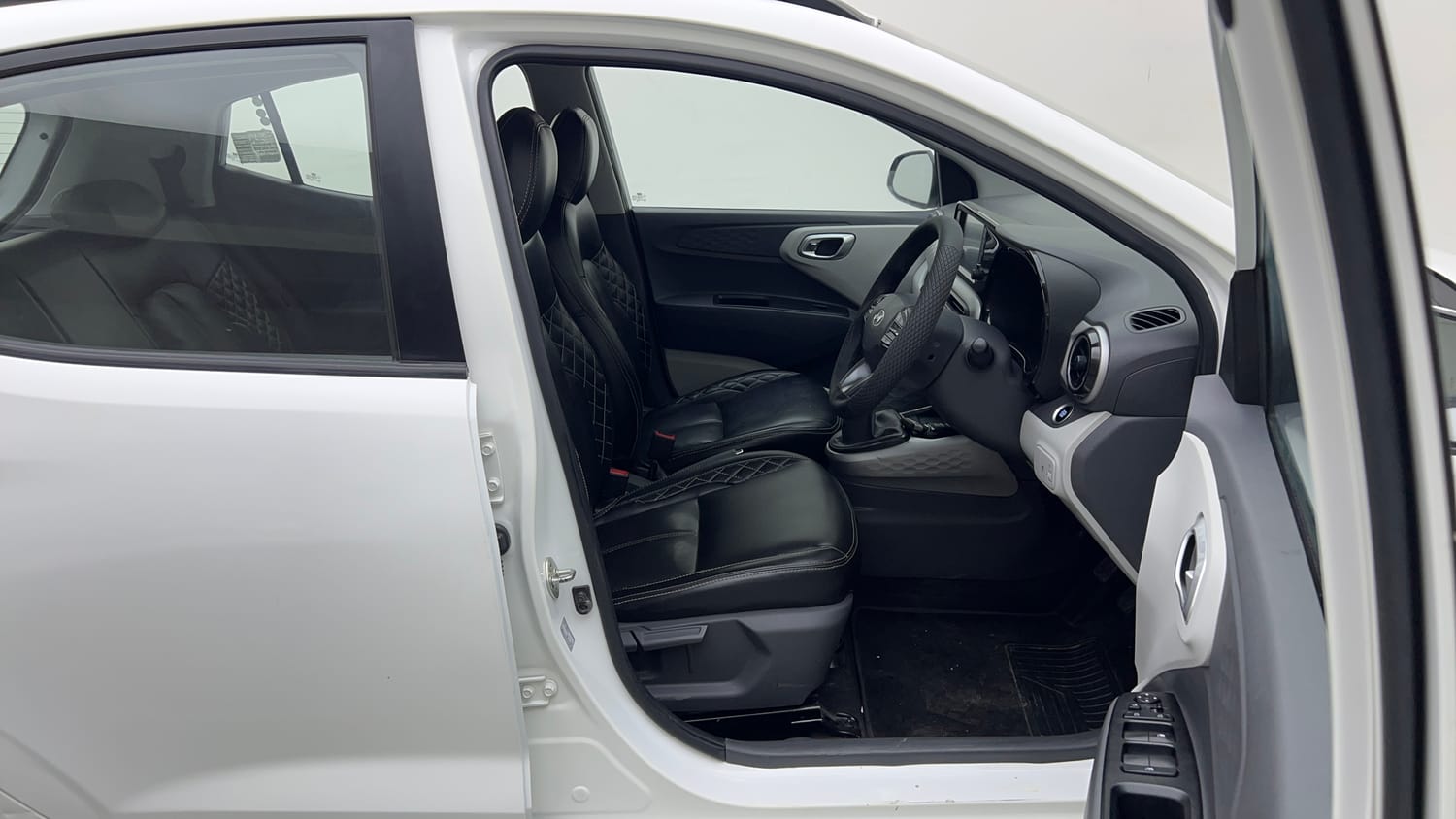 Used 2023 Hyundai Grand i10 Nios Asta 1.2 Kappa VTVT Petrol Manual interior RIGHT SIDE FRONT DOOR CABIN VIEW