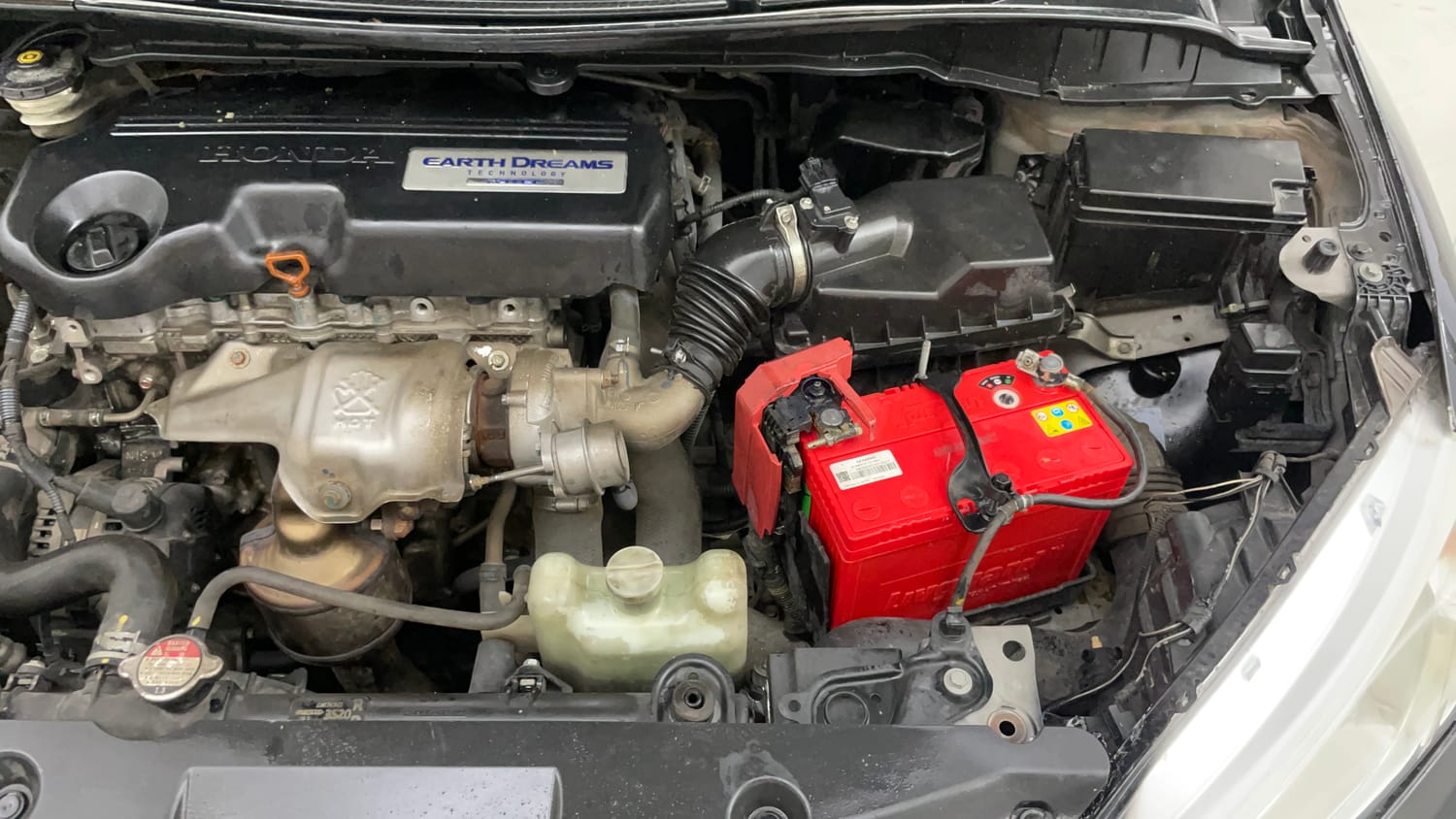 Used 2015 Honda City V Diesel Diesel Manual engine ENGINE LEFT SIDE VIEW