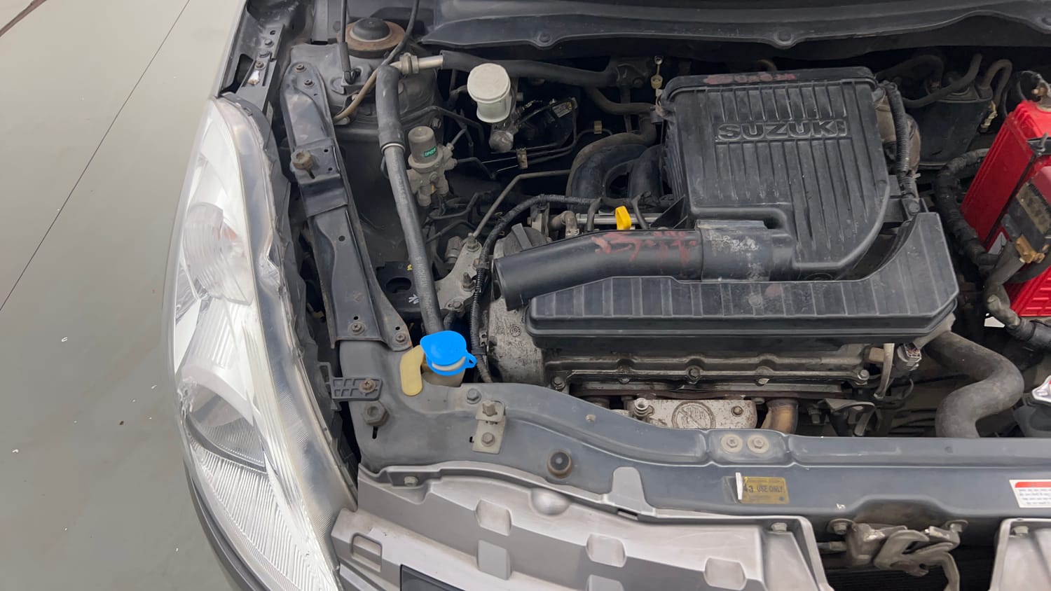 Used 2013 Maruti Suzuki Swift VXi Petrol Manual engine ENGINE RIGHT SIDE VIEW