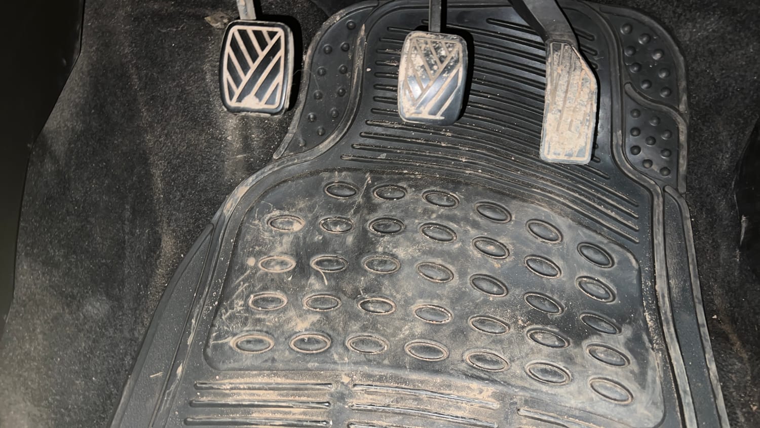 Used 2013 Maruti Suzuki Swift VXi Petrol Manual interior PEDALS VIEW