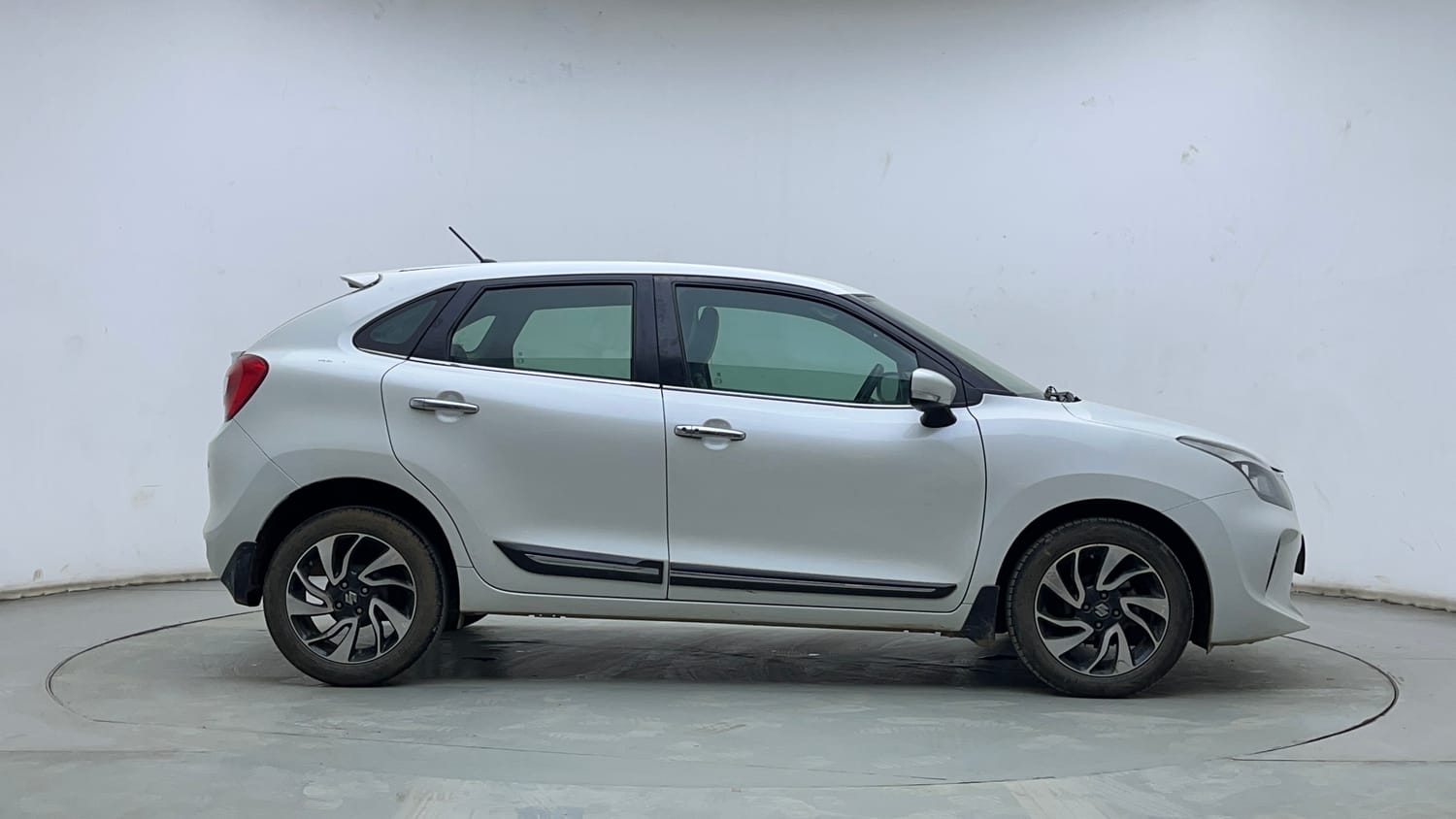 Used 2021 Maruti Suzuki Baleno Alpha Automatic Petrol Automatic exterior RIGHT SIDE VIEW