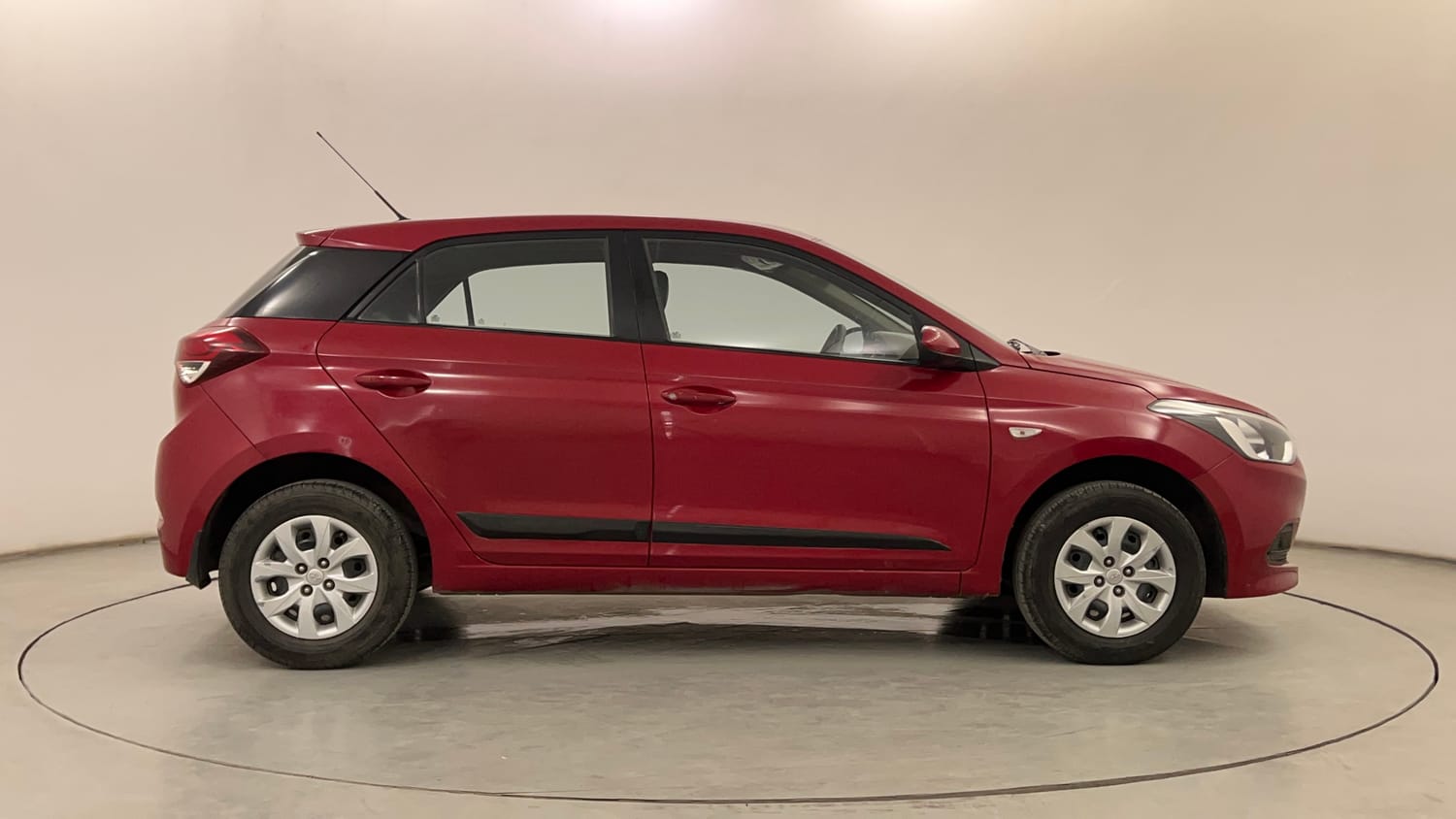 Used 2018 Hyundai Elite i20 Magna Executive 1.2 Petrol Manual exterior RIGHT SIDE VIEW