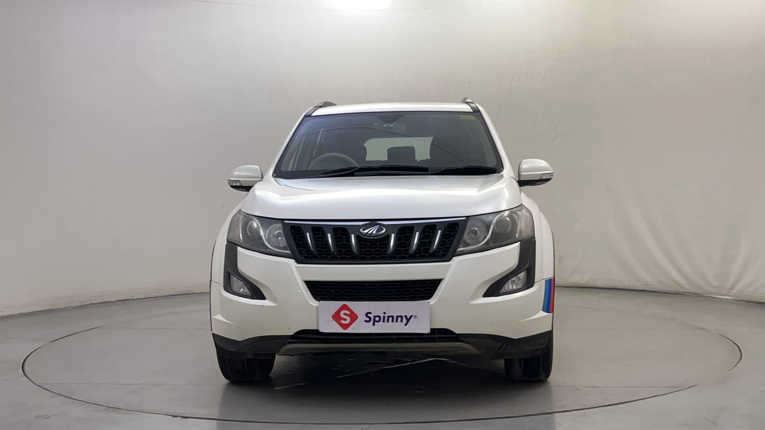 Used 2018 Mahindra XUV500 W6 Diesel Manual exterior FRONT VIEW