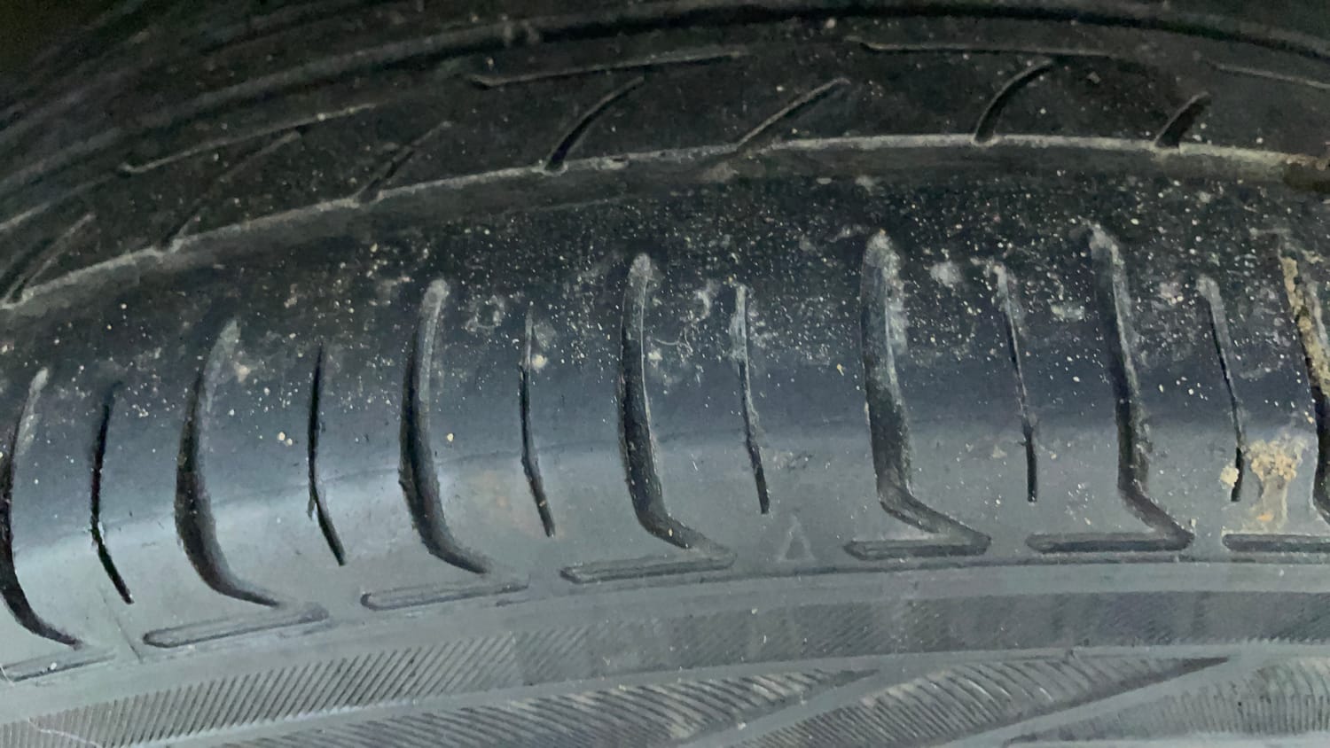 Used 2016 Honda City VX (O) MT Diesel Diesel Manual tyres RIGHT FRONT TYRE TREAD VIEW