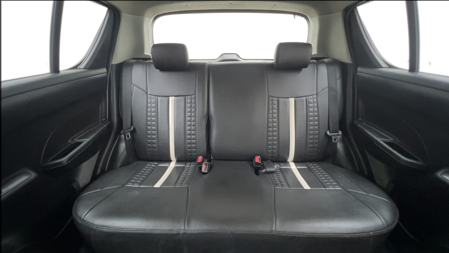 Used 2017 Maruti Suzuki Swift Lxi (O) Petrol Manual interior REAR SEAT CONDITION VIEW