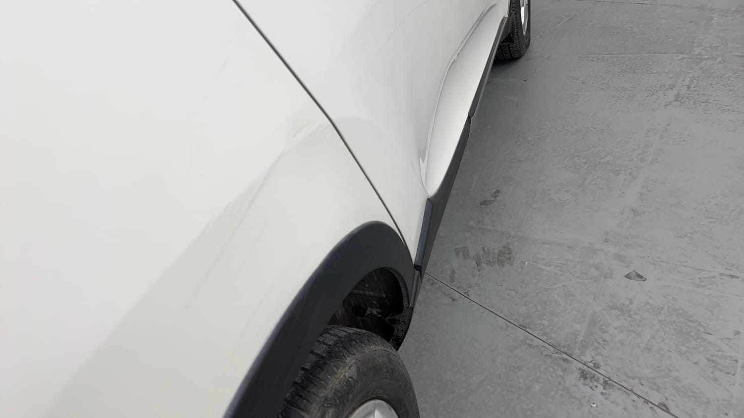 Used 2017 Mahindra KUV100 K8 6 STR Petrol Manual dents MINOR SCRATCH