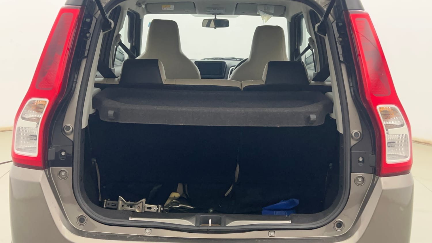 Used 2024 Maruti Suzuki Wagon R ZXI Plus 1.2 Petrol Manual interior DICKY INSIDE VIEW