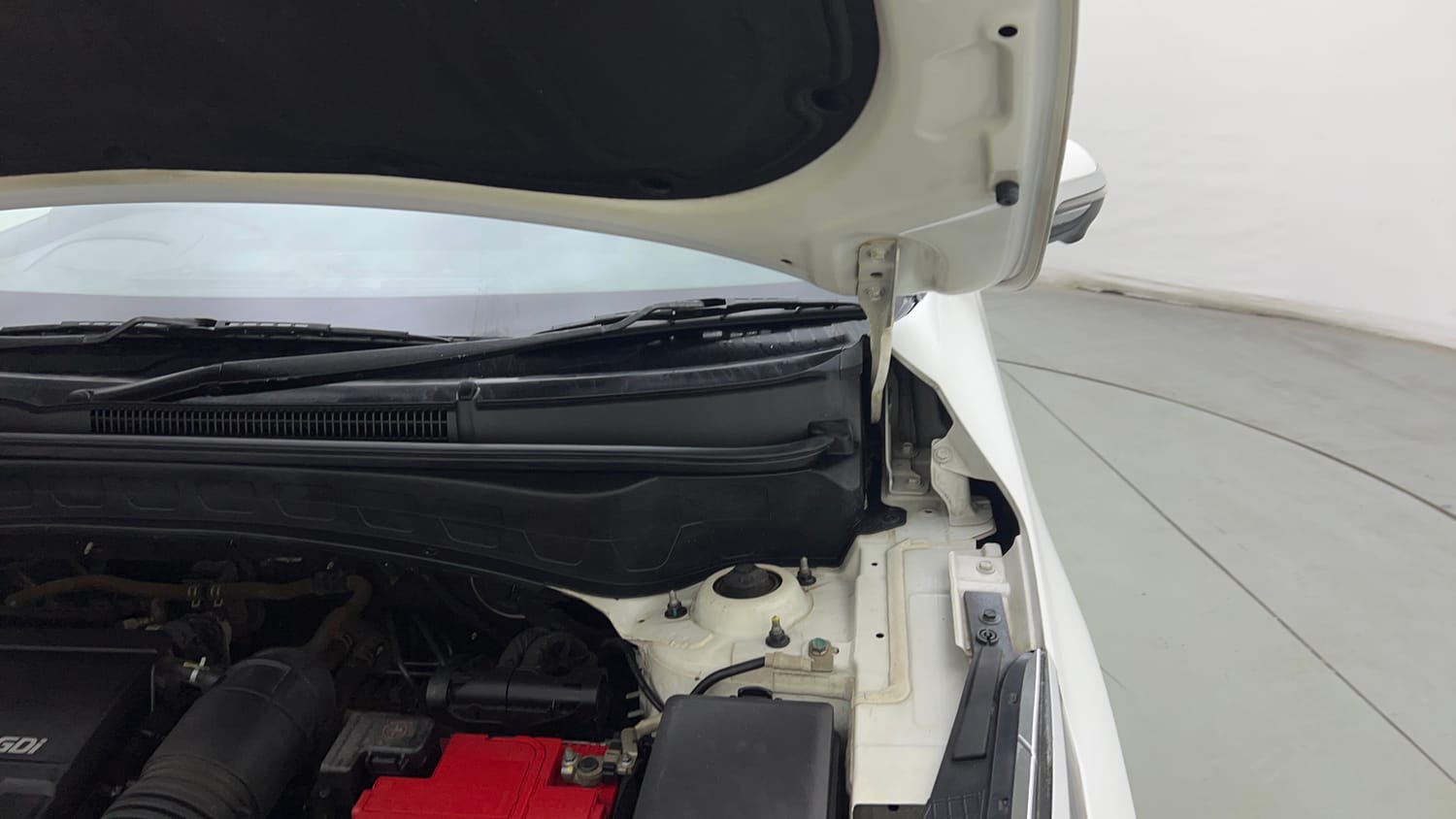 Used 2020 Kia Seltos GTX Plus 1.4 Petrol Manual engine ENGINE LEFT SIDE HINGE & APRON VIEW