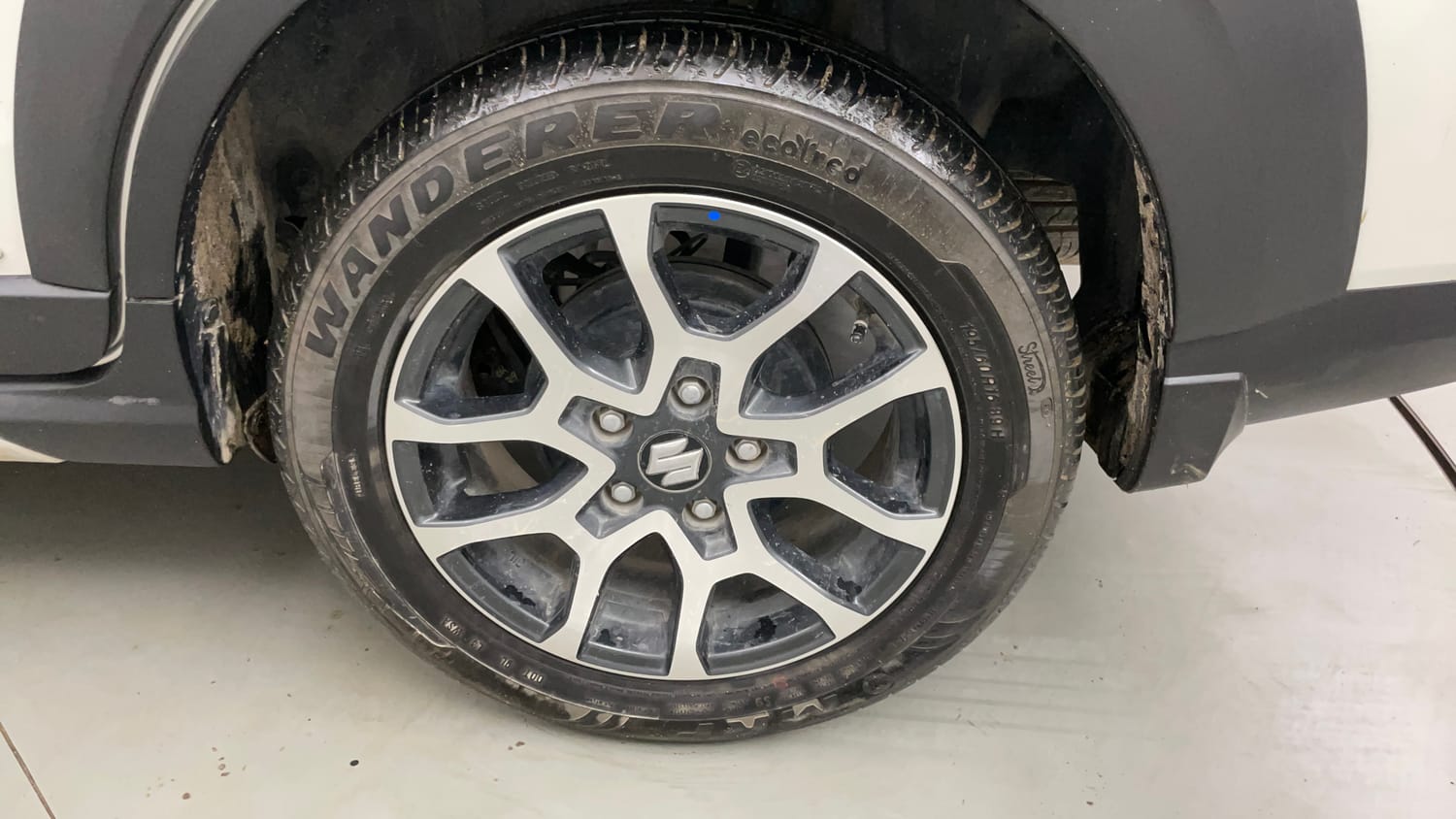 Used 2022 Maruti Suzuki XL6 Zeta MT Petrol Petrol Manual tyres LEFT REAR TYRE RIM VIEW