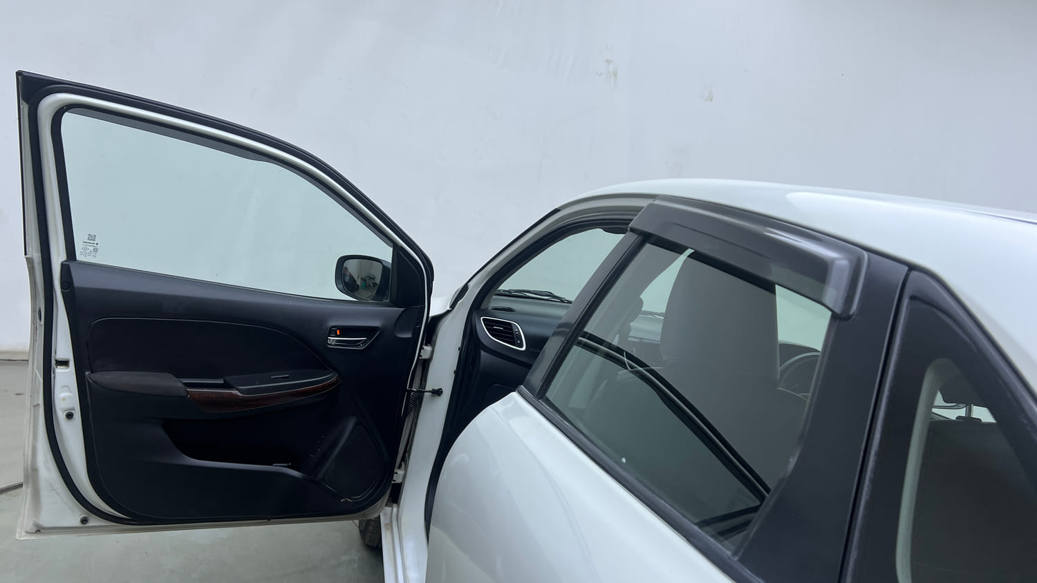 Used 2017 Maruti Suzuki Baleno Delta 1.2 AT Petrol Automatic interior LEFT FRONT DOOR OPEN VIEW