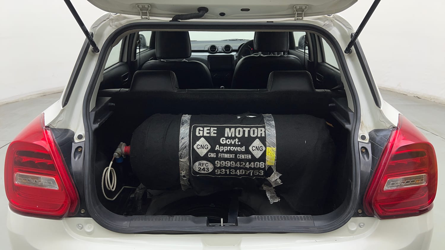 Used 2020 Maruti Suzuki Swift VXI CNG (Outside Fitted) Cng Manual interior DICKY INSIDE VIEW