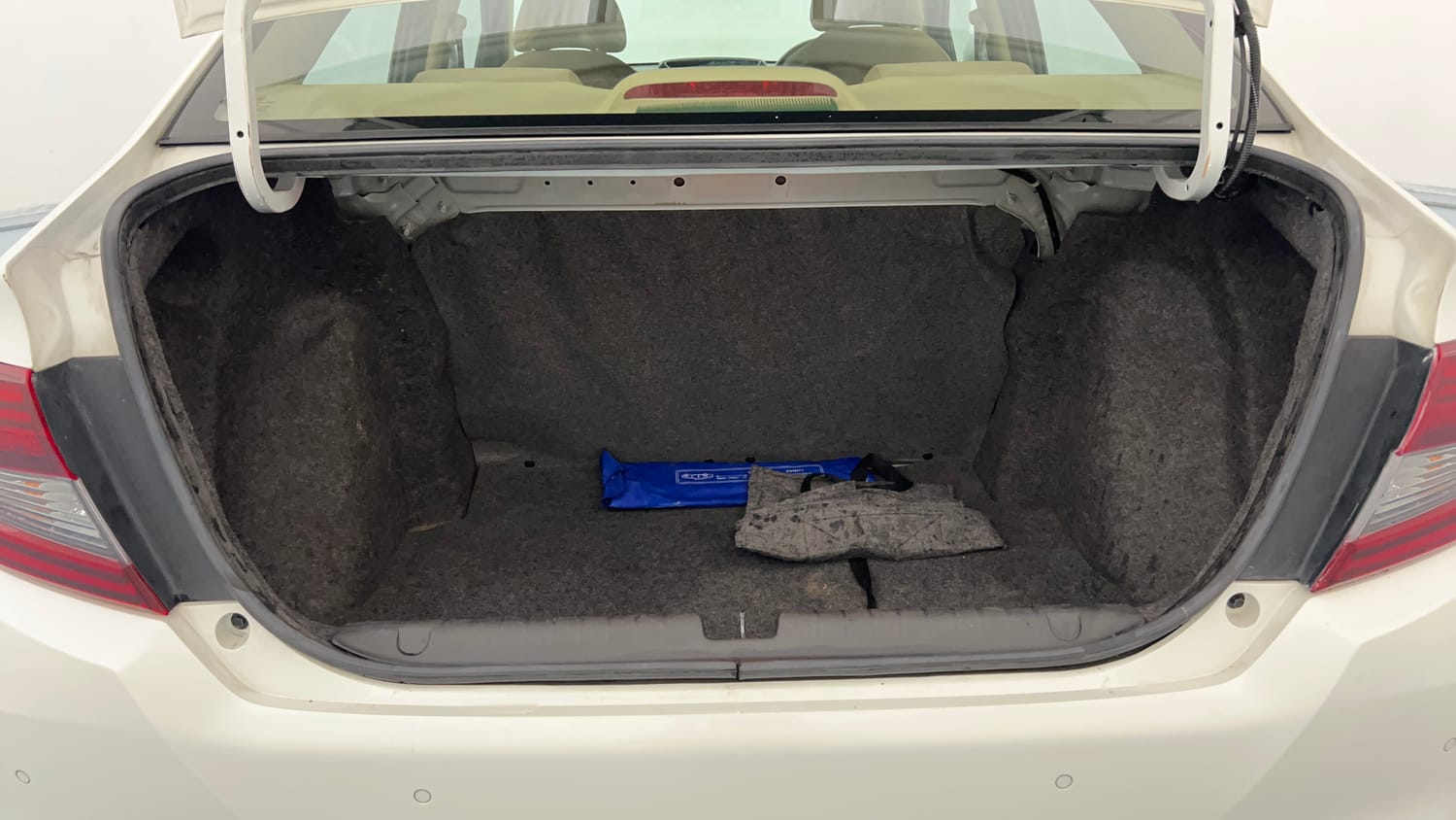 Used 2022 Honda Amaze S MT 1.2 Petrol Petrol Manual interior DICKY INSIDE VIEW