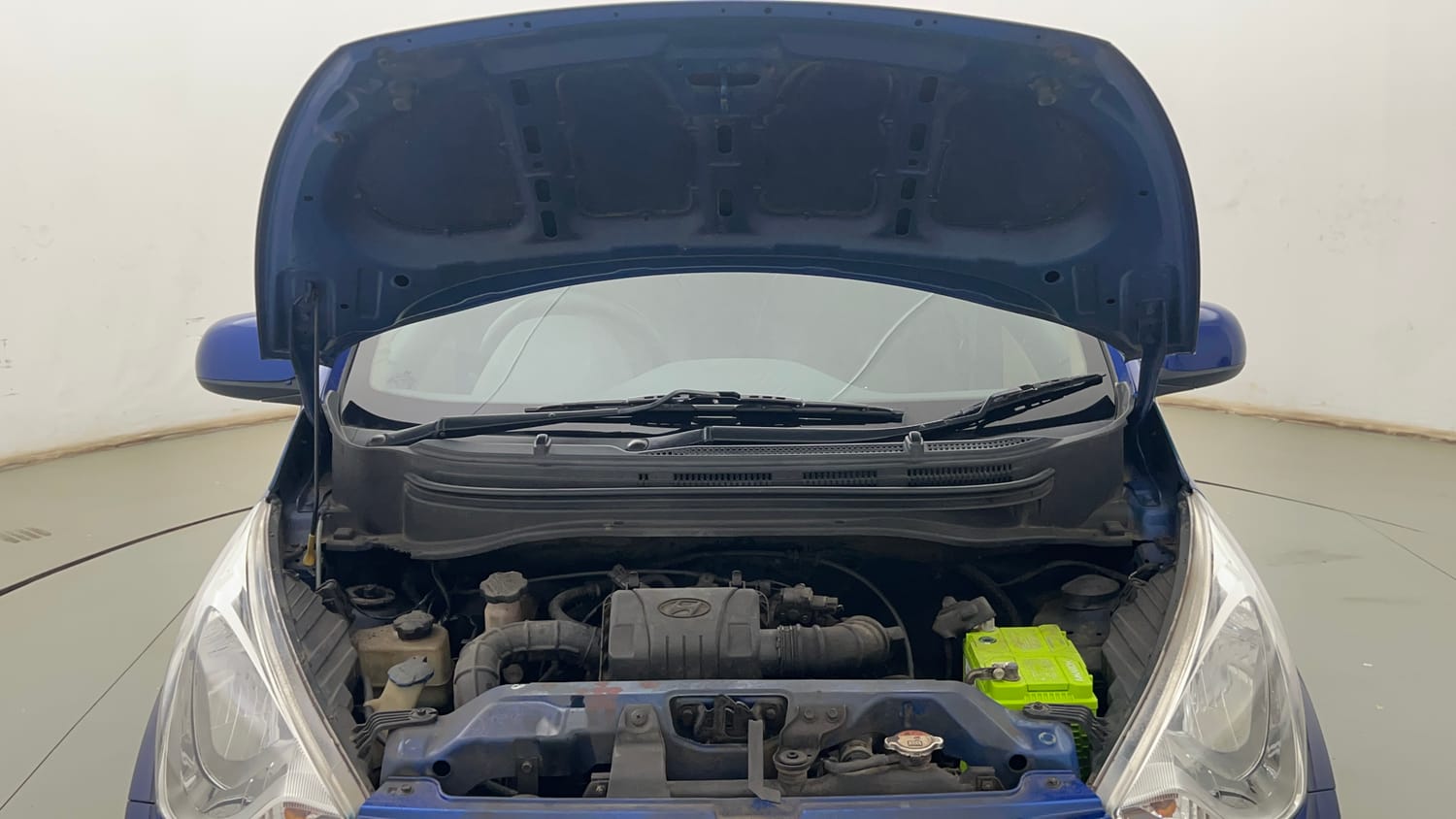 Used 2017 Hyundai Eon Sportz Petrol Manual engine ENGINE & BONNET OPEN FRONT VIEW