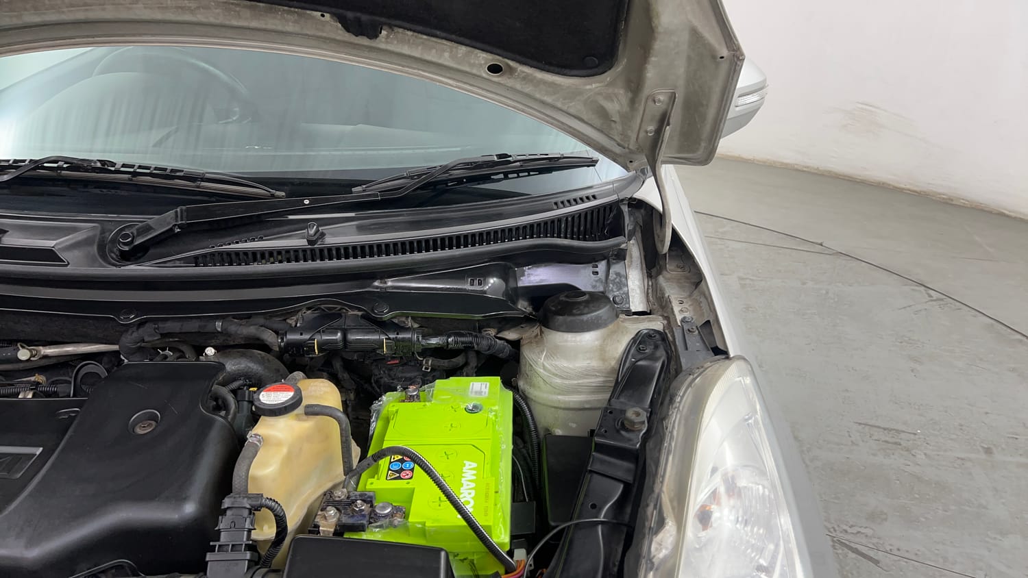 Used 2012 Maruti Suzuki Swift ZDi Diesel Manual engine ENGINE LEFT SIDE HINGE & APRON VIEW