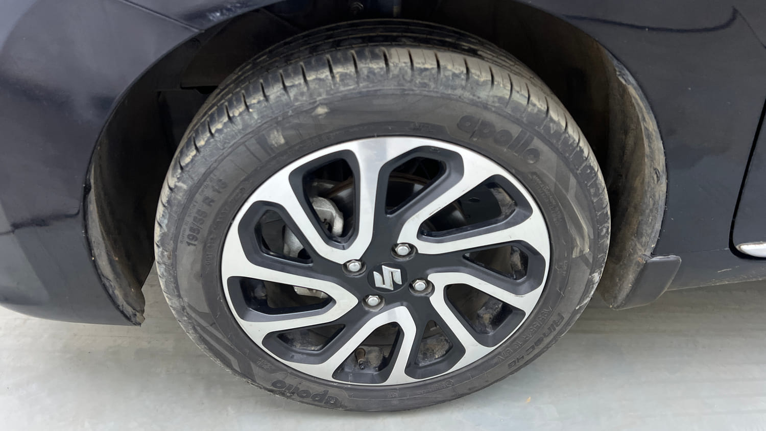 Used 2023 Maruti Suzuki Baleno Alpha MT Petrol Manual tyres LEFT FRONT TYRE RIM VIEW