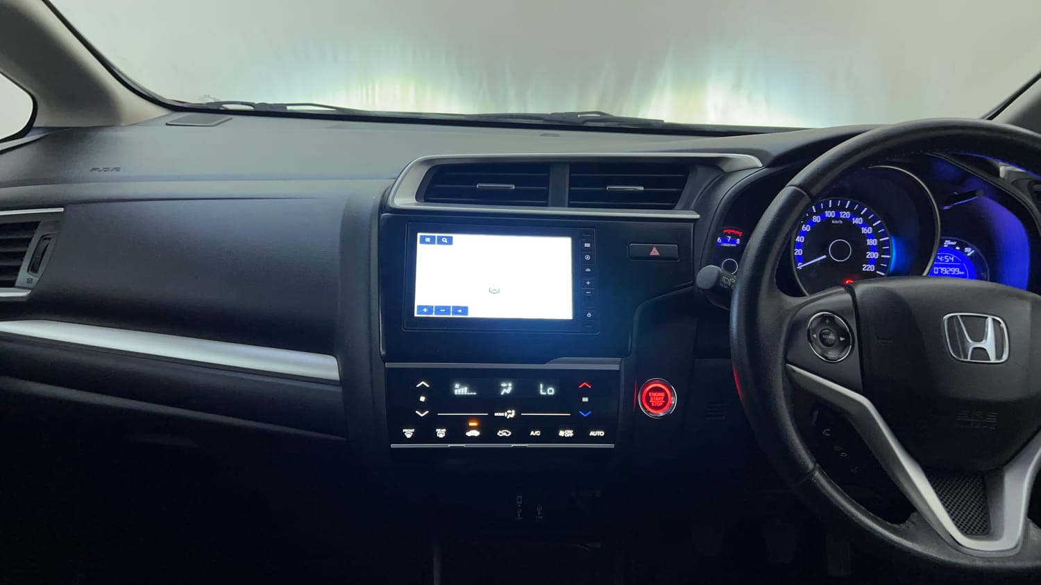 Used 2020 Honda WR-V VX MT Petrol Petrol Manual interior MUSIC SYSTEM & AC CONTROL VIEW