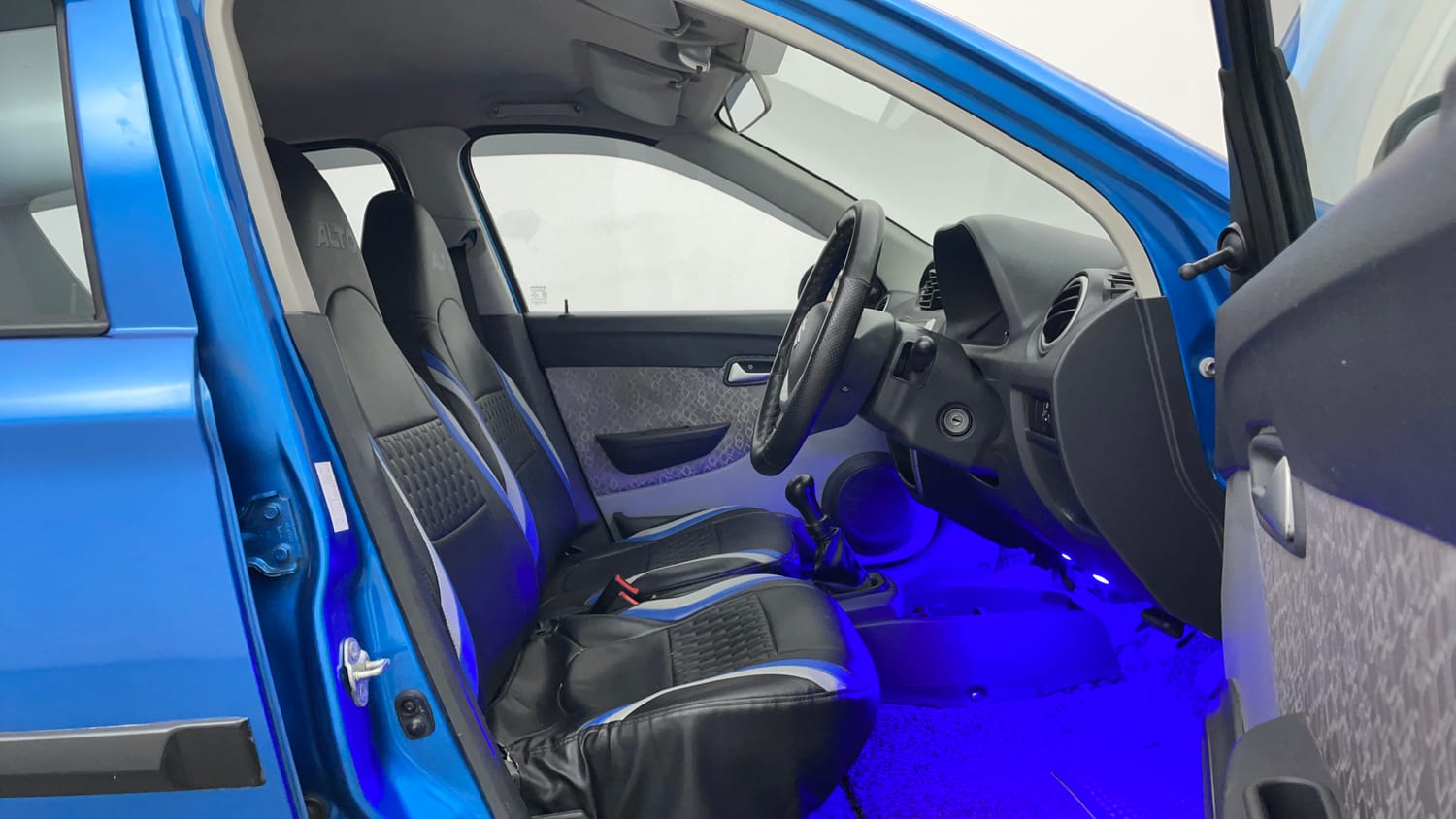 Used 2017 Maruti Suzuki Alto 800 VXi (O) Petrol Manual interior RIGHT SIDE FRONT DOOR CABIN VIEW