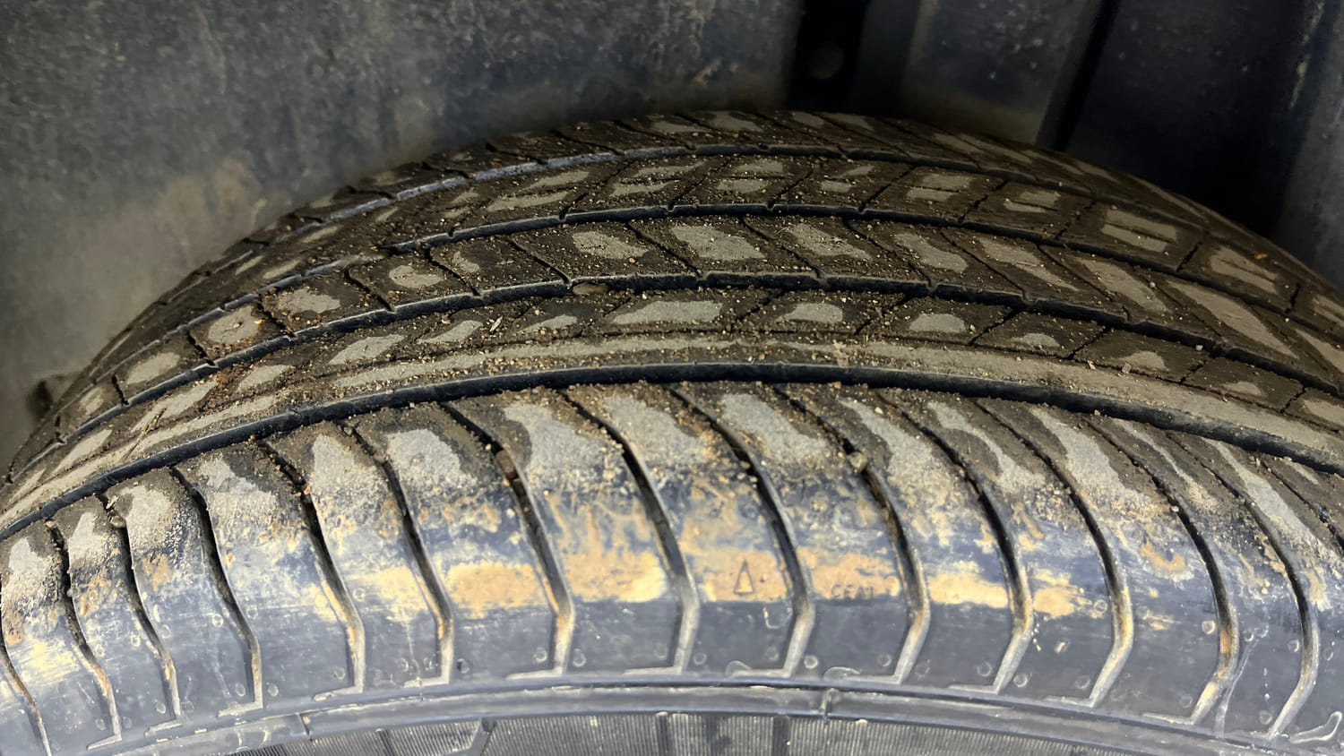 Used 2025 Skoda Kylaq Prestige AT Petrol Automatic tyres LEFT REAR TYRE TREAD VIEW