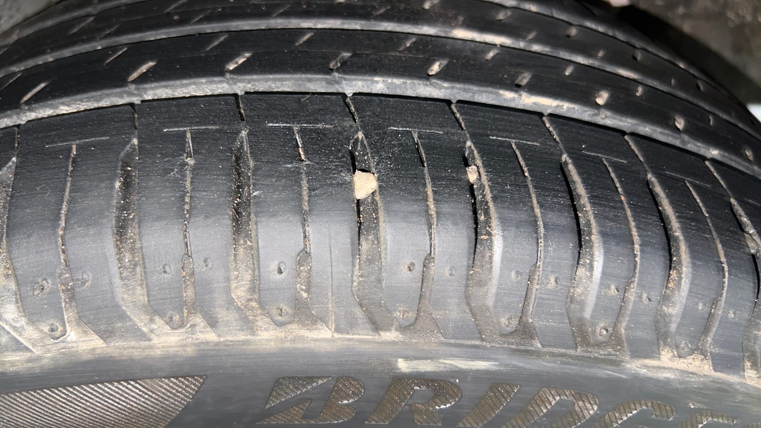 Used 2022 Hyundai Verna S Plus 1.5 VTVT Petrol Manual tyres LEFT REAR TYRE TREAD VIEW