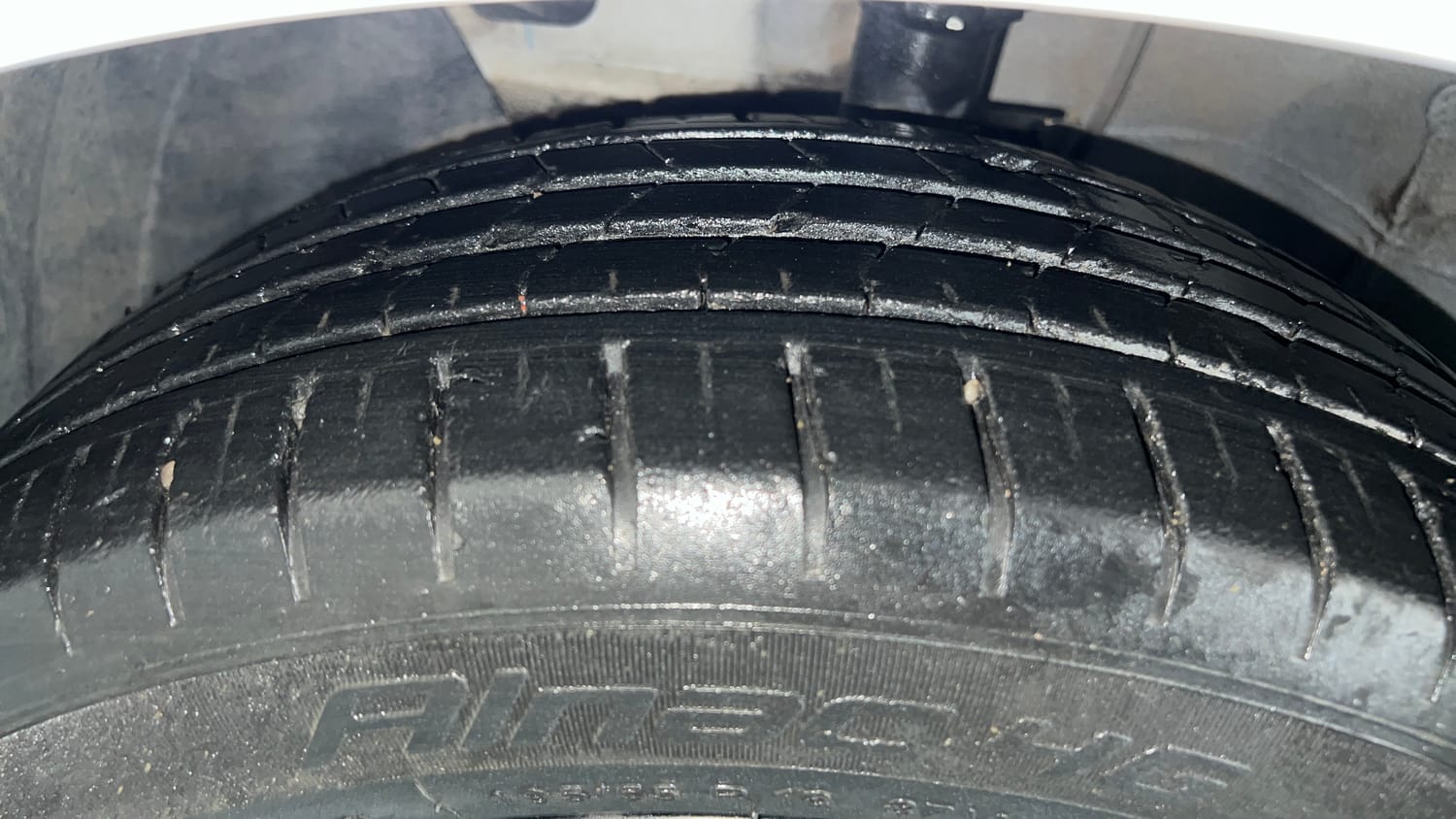 Used 2024 Hyundai New i20 Asta (O) 1.2 IVT Petrol Automatic tyres LEFT FRONT TYRE TREAD VIEW