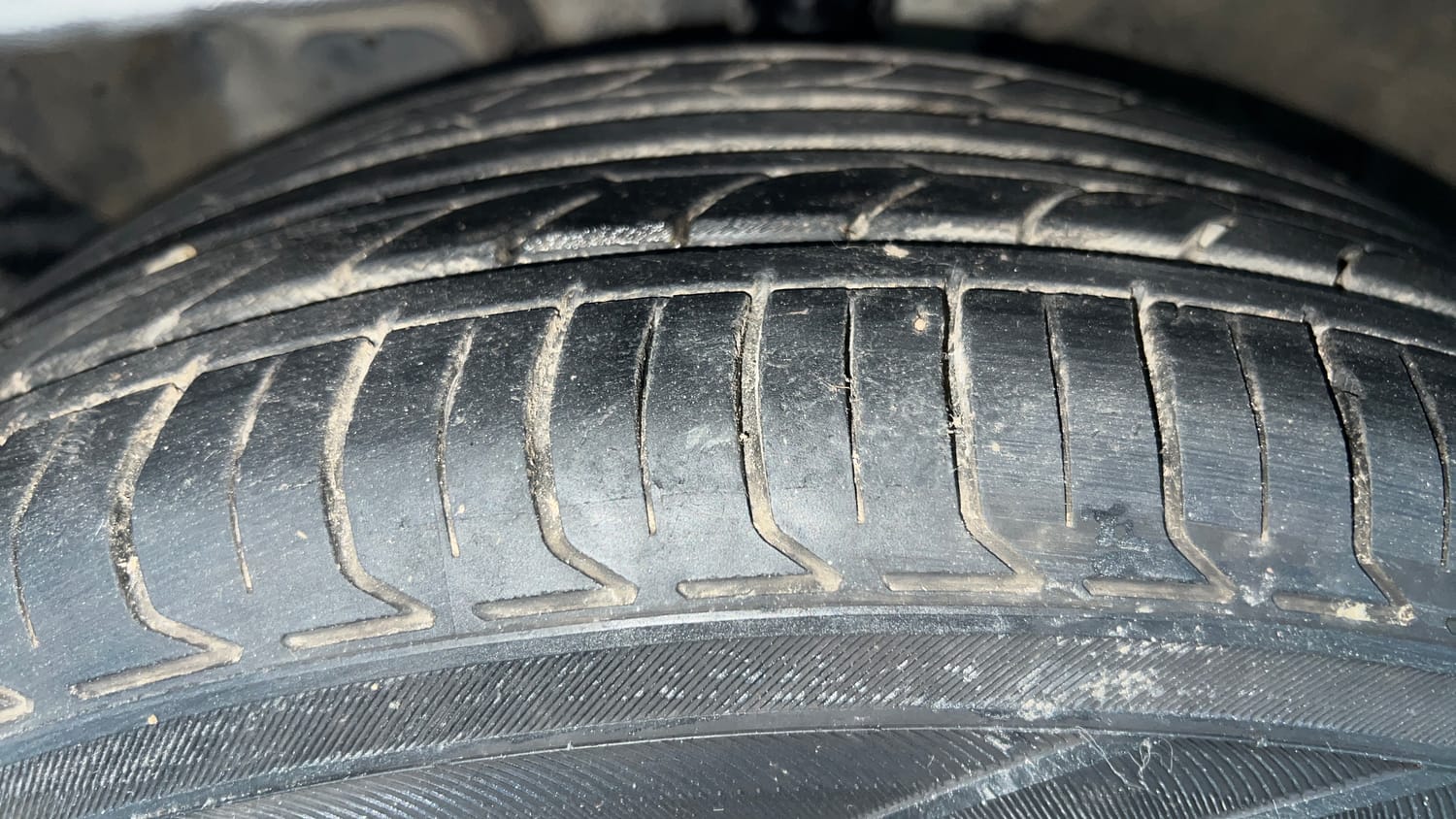 Used 2020 Kia Seltos GTX Plus 1.4 Petrol Manual tyres LEFT FRONT TYRE TREAD VIEW