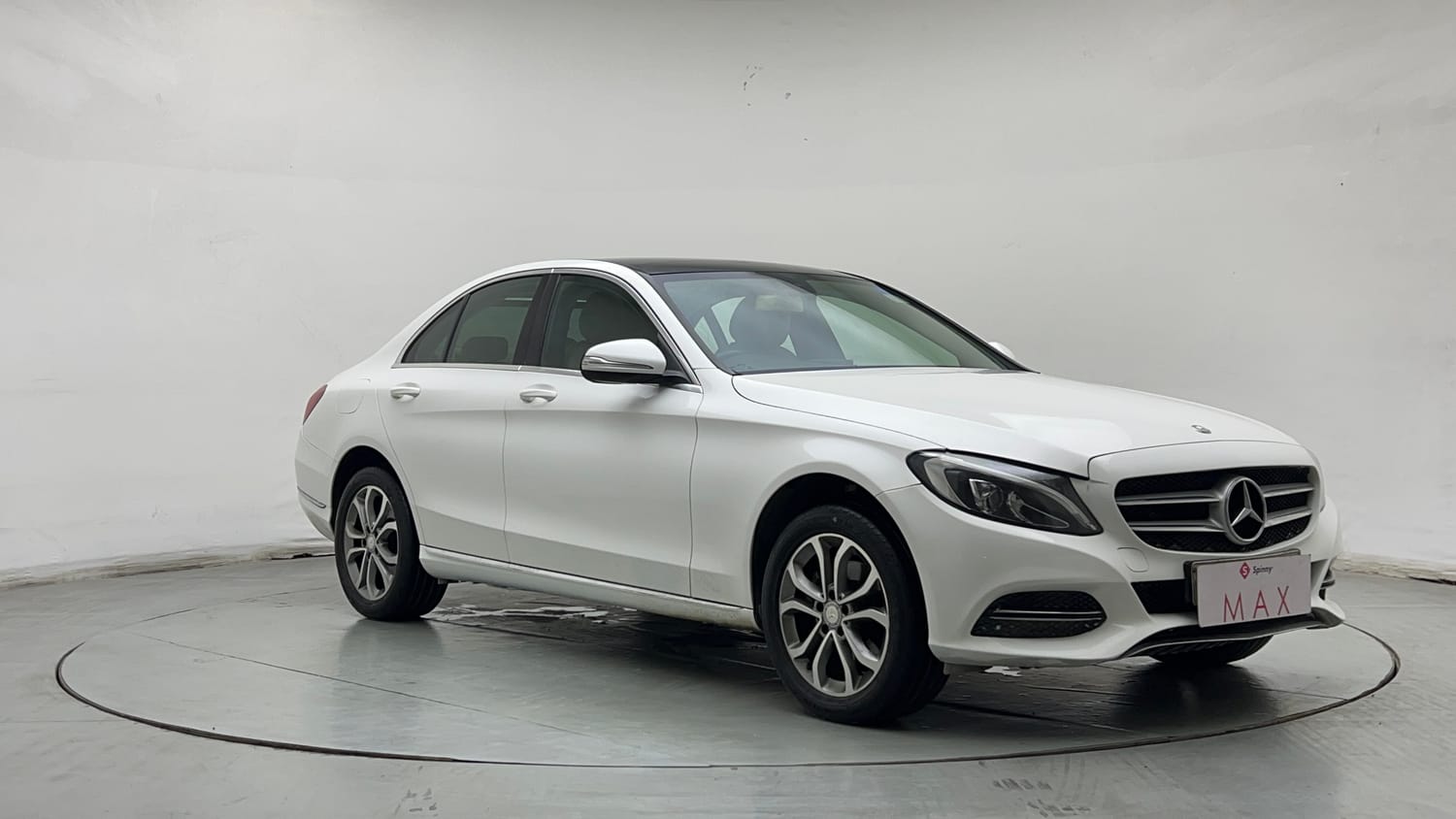 Used 2015 Mercedes-Benz C-Class C 200 Avantgarde Petrol Automatic exterior RIGHT FRONT CORNER VIEW