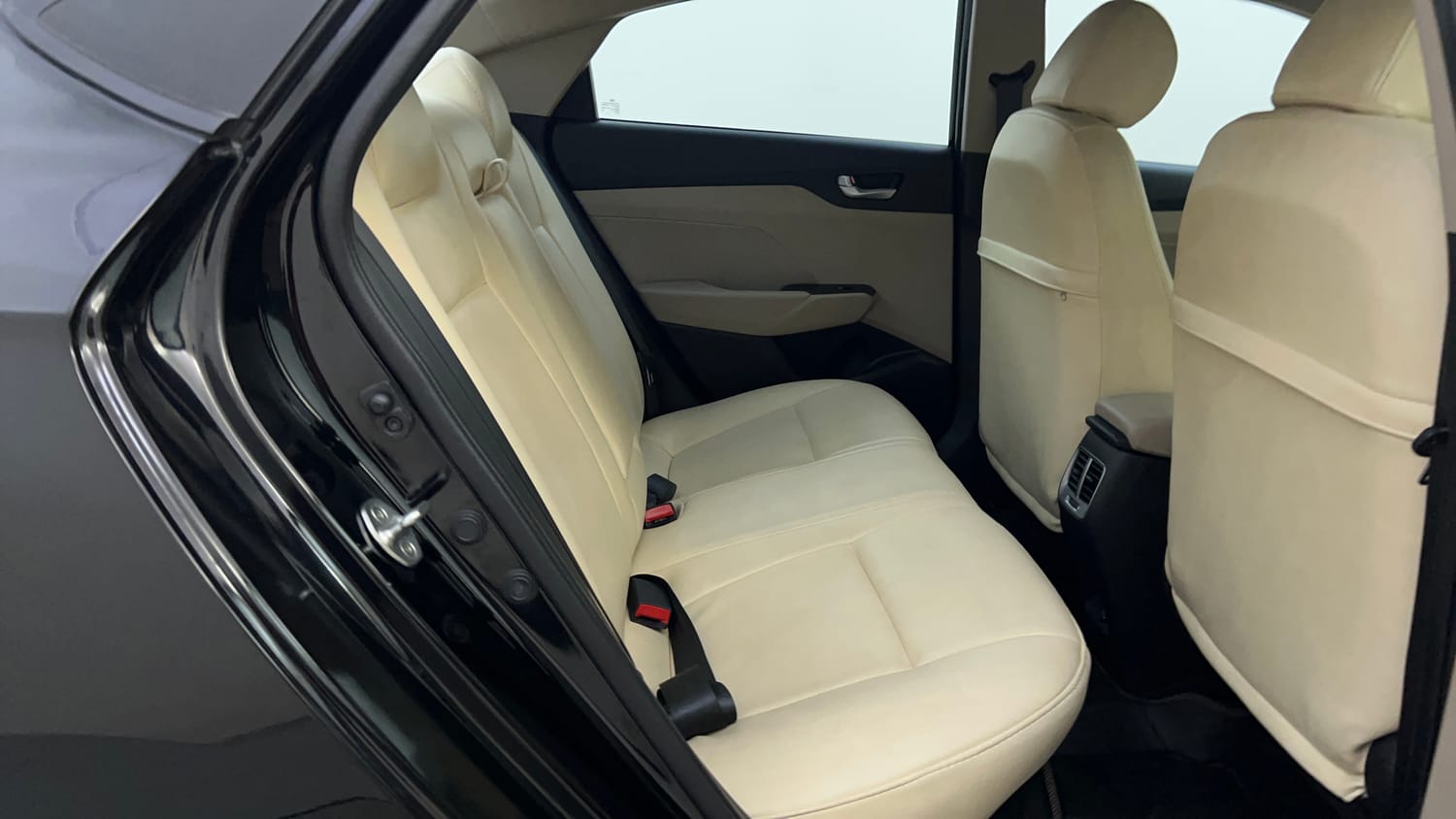 Used 2022 Hyundai Verna S Plus 1.5 VTVT Petrol Manual interior RIGHT SIDE REAR DOOR CABIN VIEW