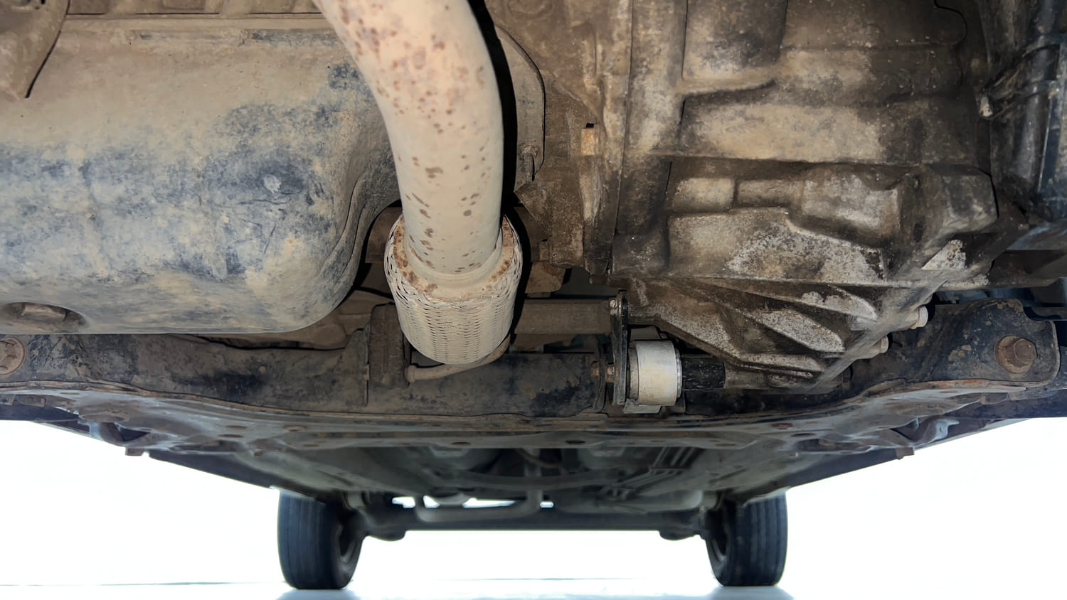 Used 2015 Ford EcoSport Ambiente 1.5 TDCi Diesel Manual extra FRONT LEFT UNDERBODY VIEW