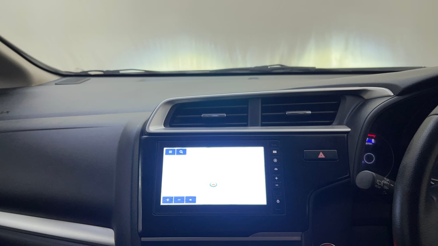 Used 2020 Honda WR-V VX MT Petrol Petrol Manual top_features Integrated (in-dash) music system