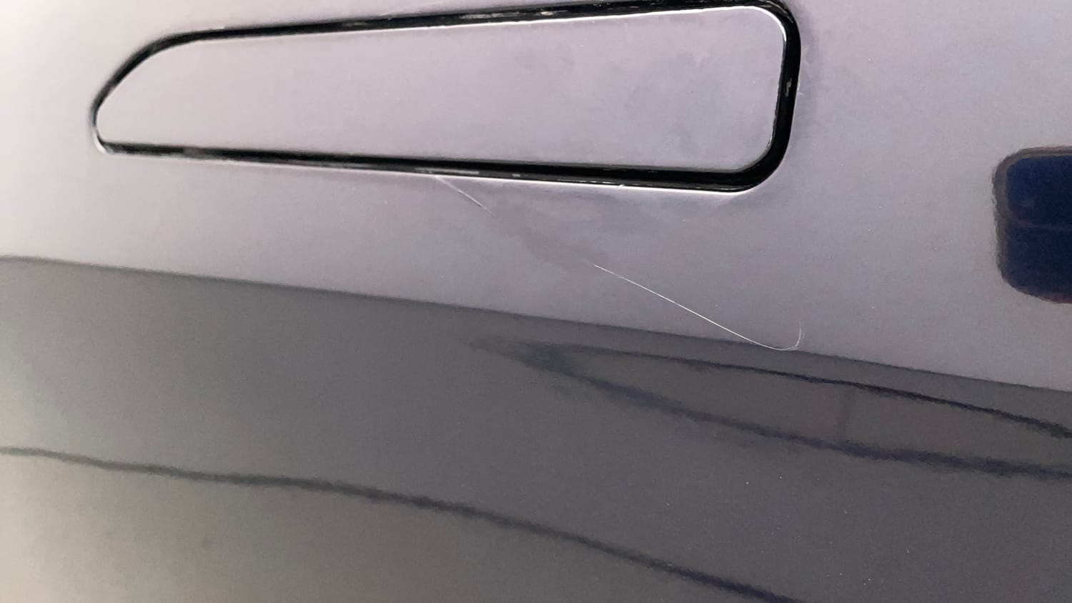 Used 2022 Mahindra XUV700 AX 5 Petrol AT 5 STR Petrol Automatic dents MINOR SCRATCH