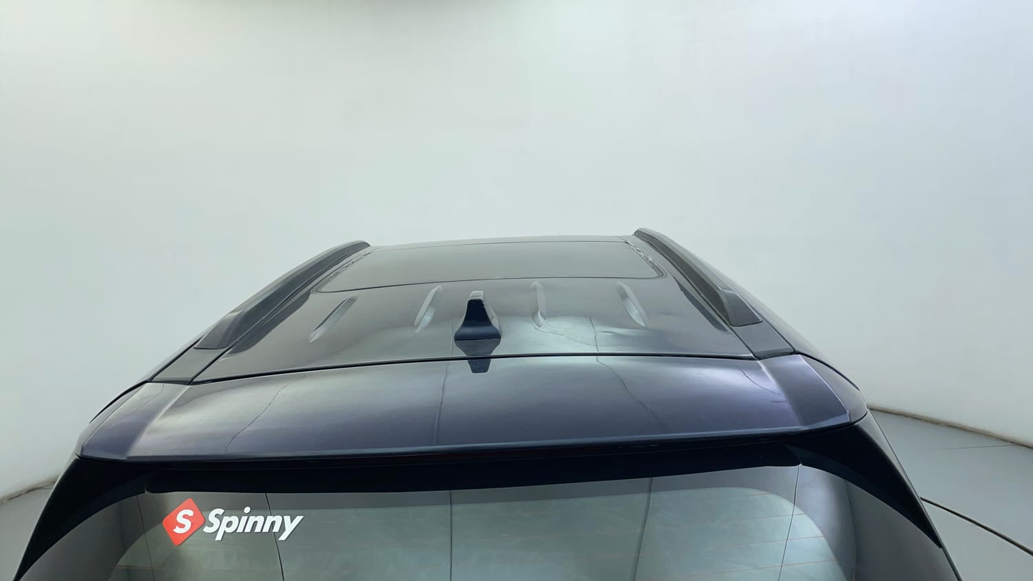 Used 2022 Mahindra XUV700 AX 5 Petrol AT 5 STR Petrol Automatic exterior EXTERIOR ROOF VIEW