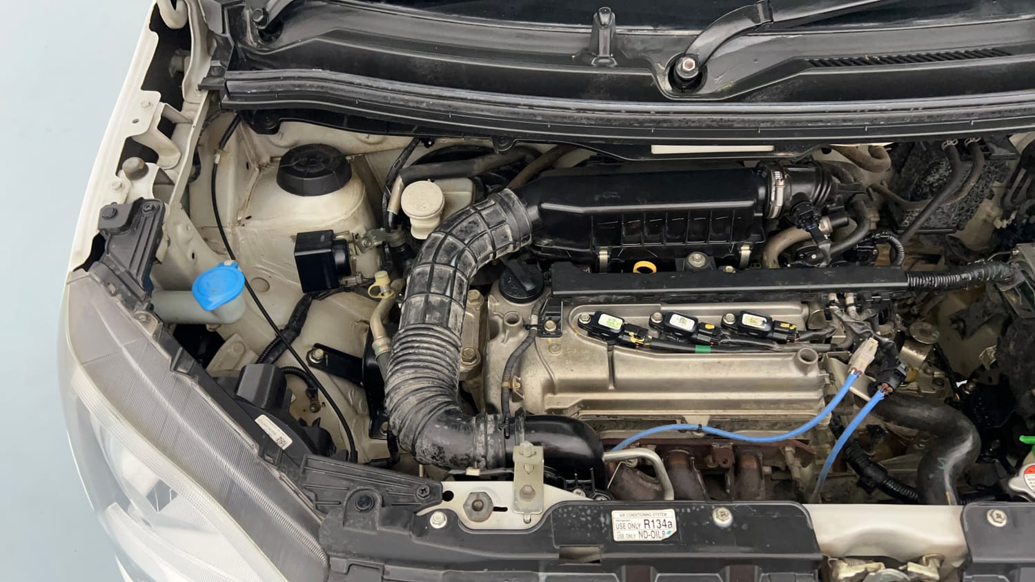 Used 2020 Maruti Suzuki Wagon R 1.0 VXi 1.0 Petrol Manual engine ENGINE RIGHT SIDE VIEW