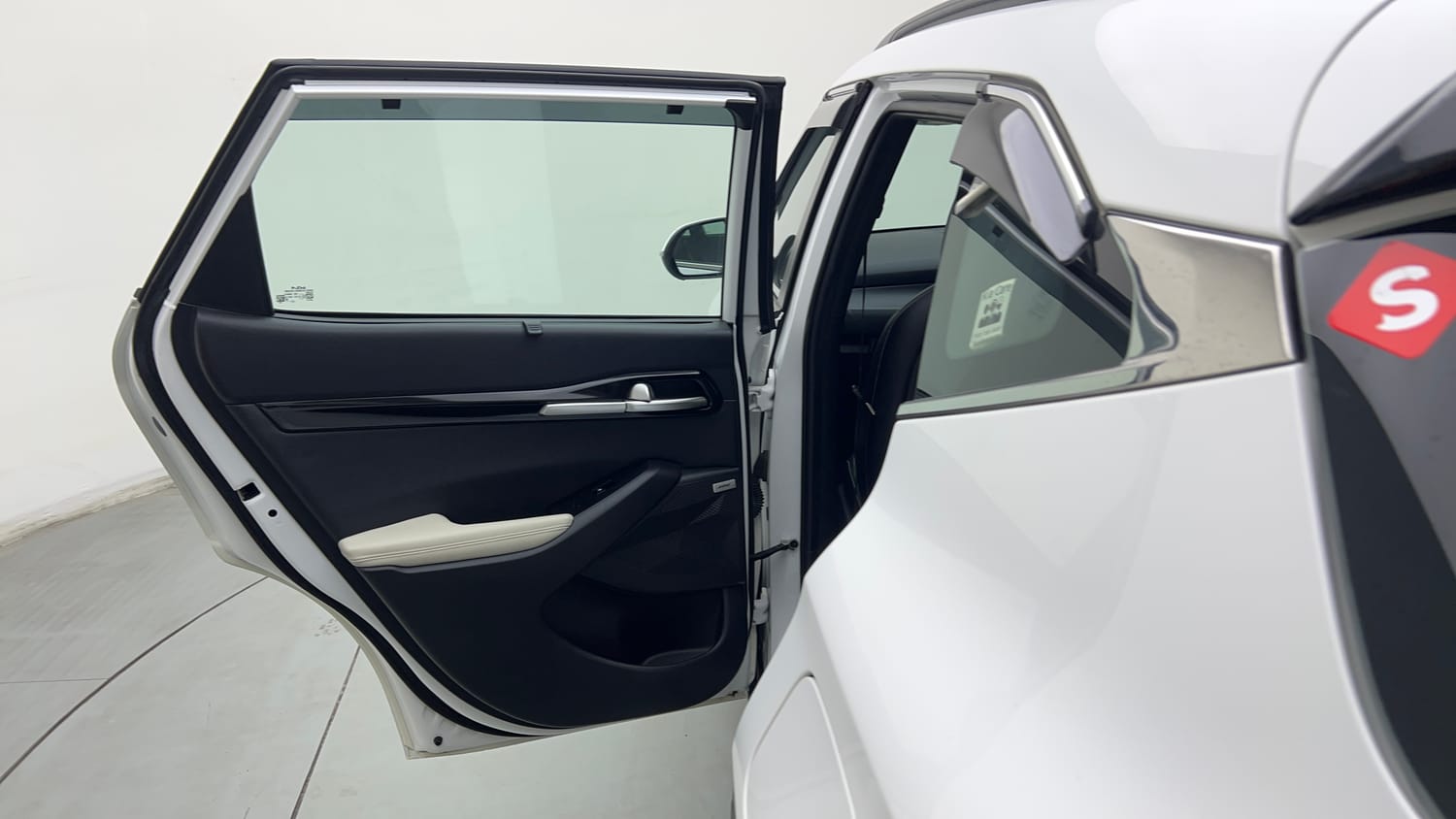Used 2025 Kia Seltos GTX Plus 1.5 Turbo Petrol DCT Petrol Automatic interior LEFT REAR DOOR OPEN VIEW