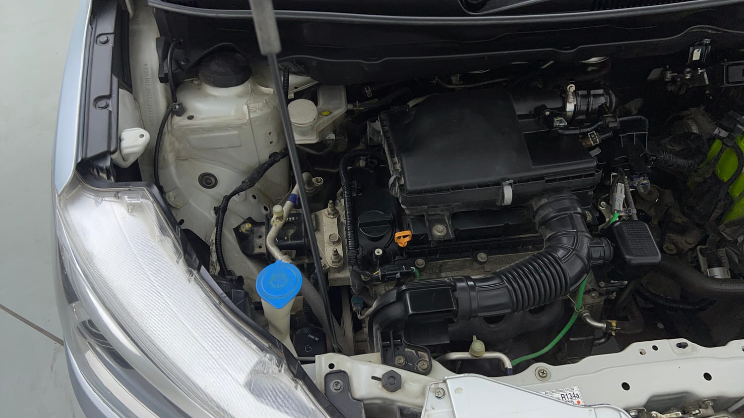 Used 2022 Maruti Suzuki New Ertiga VXi Petrol Manual engine ENGINE RIGHT SIDE VIEW