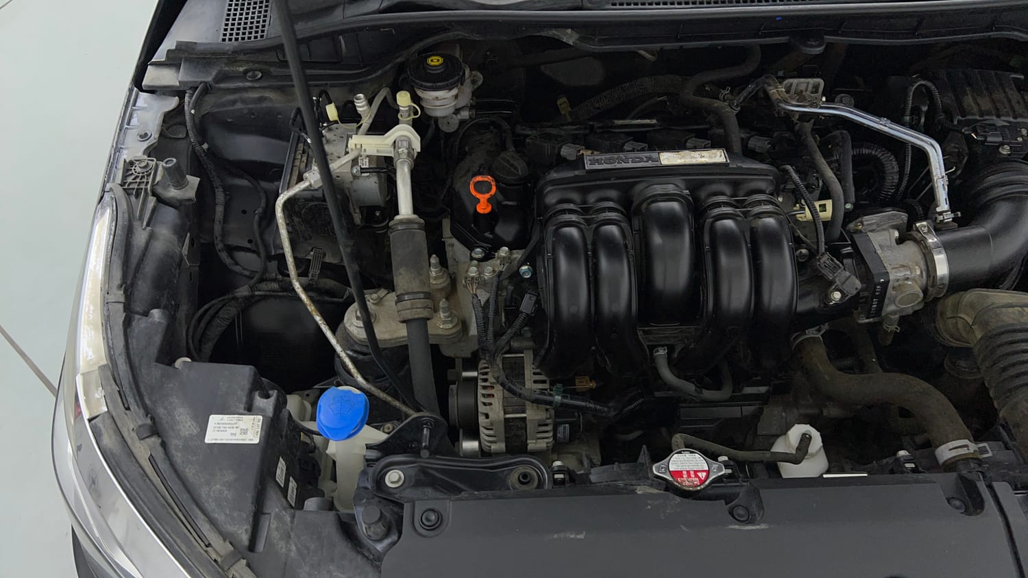 Used 2023 Honda City V CVT Petrol Petrol Automatic engine ENGINE RIGHT SIDE VIEW