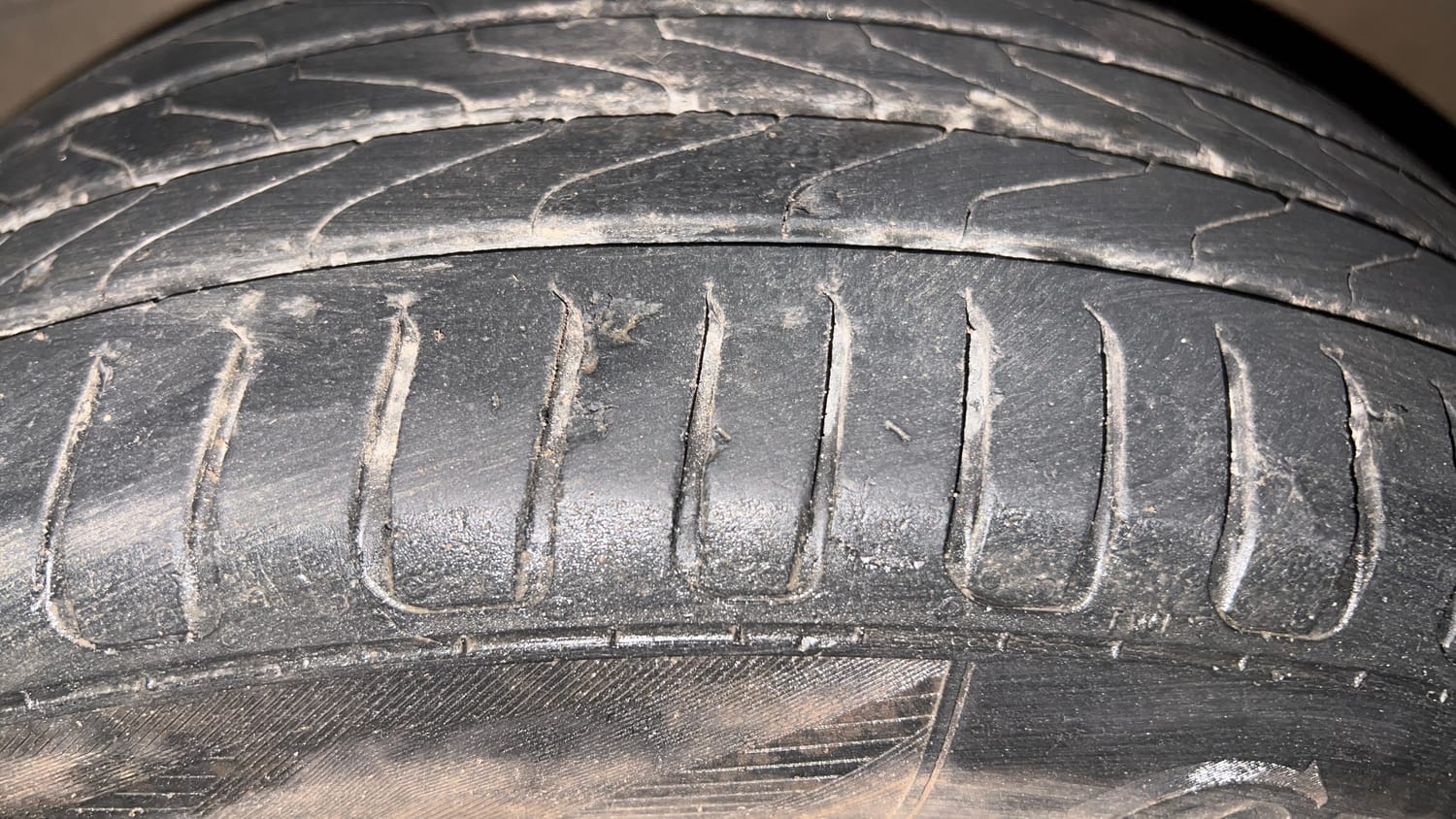 Used 2020 Honda WR-V VX MT Petrol Petrol Manual tyres LEFT FRONT TYRE TREAD VIEW