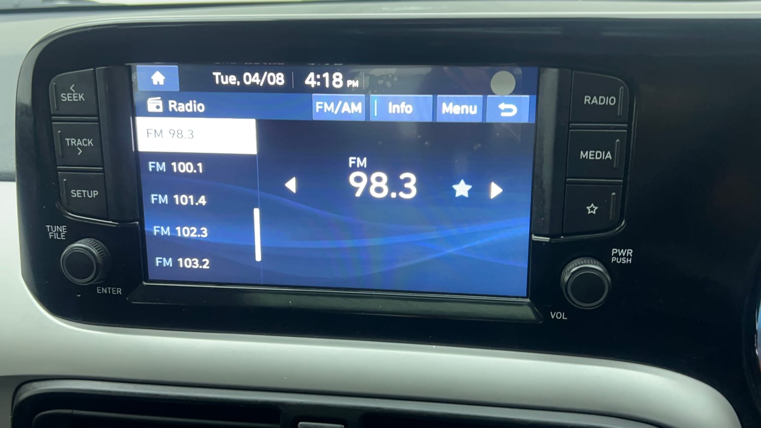 Used 2024 Hyundai Exter SX 1.2 MT Petrol Manual top_features Touch screen infotainment system