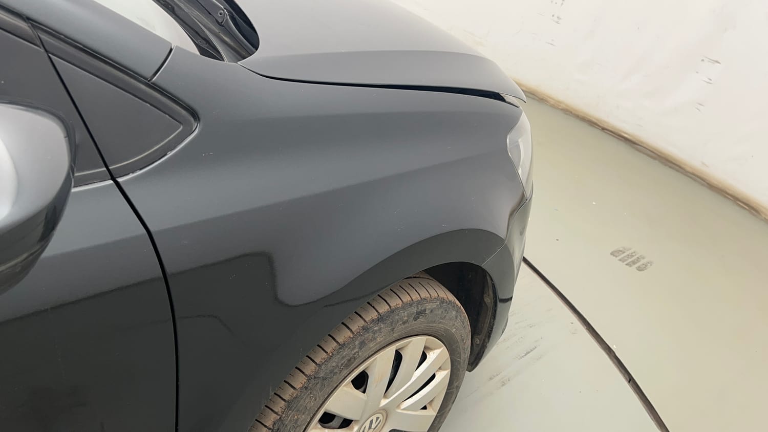 Used 2016 Volkswagen Polo Comfortline 1.2L (P) Petrol Manual dents MINOR SCRATCH