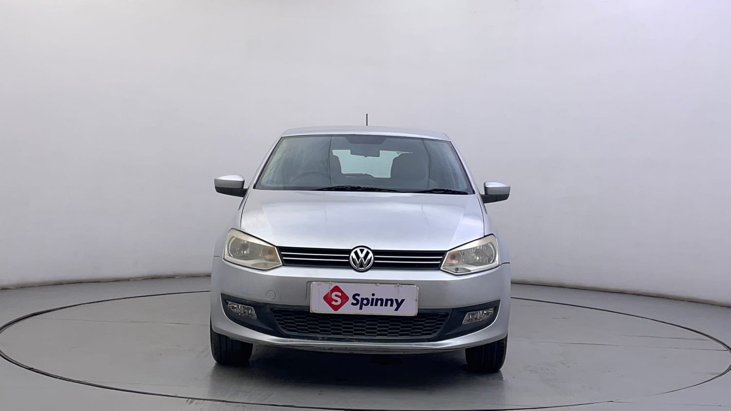 Used 2013 Volkswagen Polo Comfortline 1.2L (P) Petrol Manual exterior FRONT VIEW
