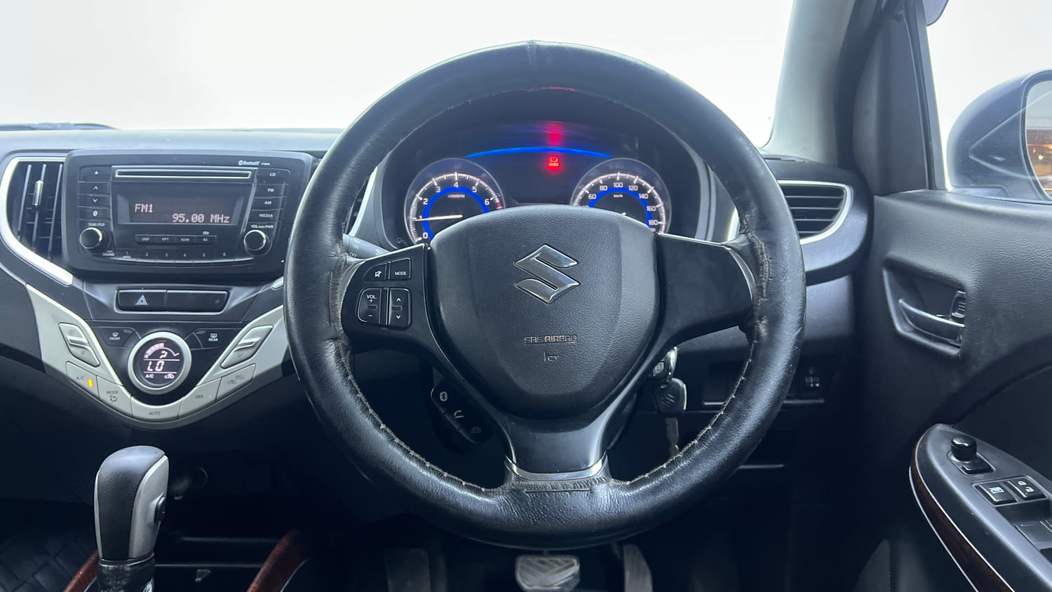 Used 2017 Maruti Suzuki Baleno Delta 1.2 AT Petrol Automatic interior STEERING VIEW