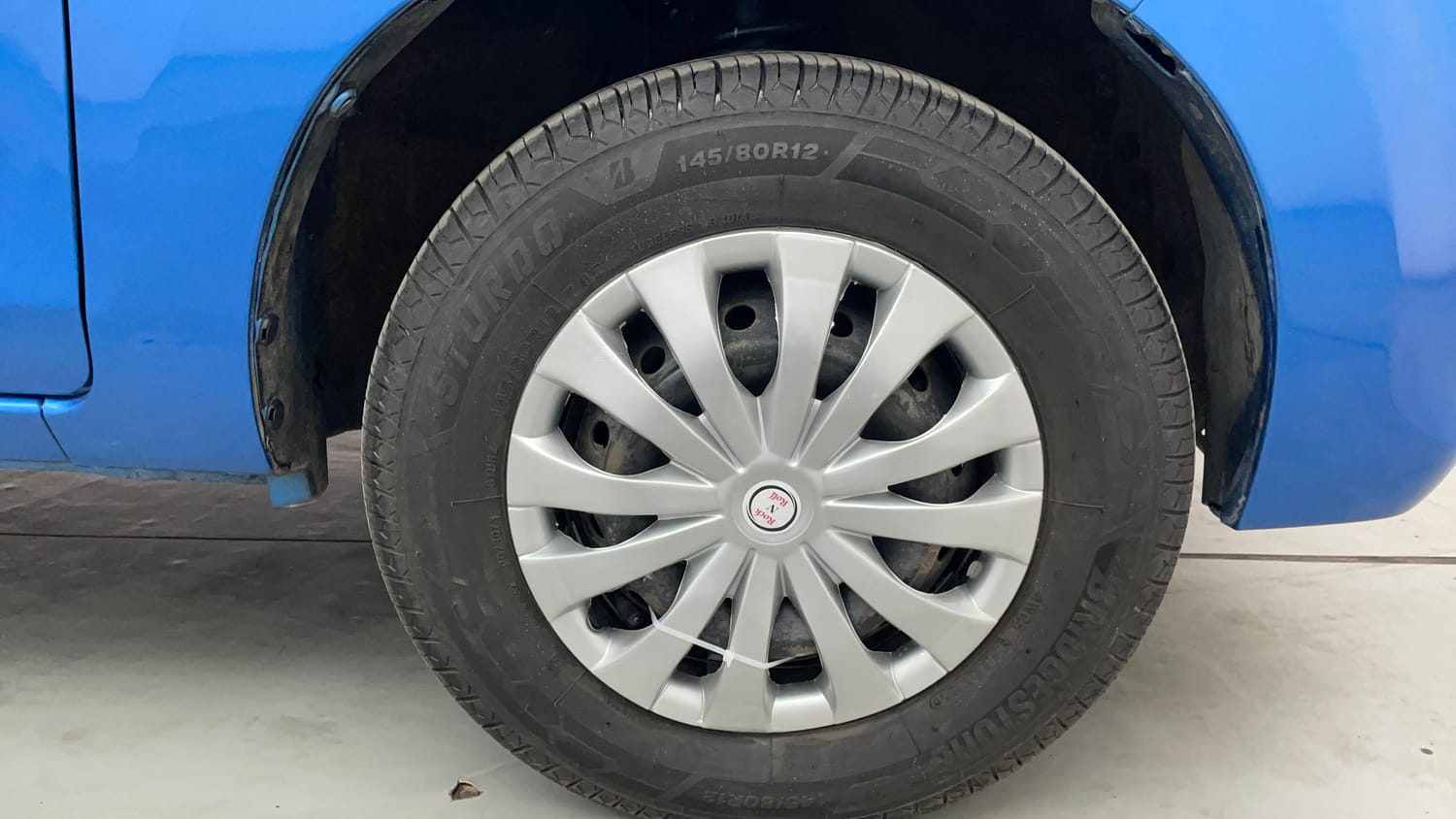 Used 2017 Maruti Suzuki Alto 800 VXi (O) Petrol Manual tyres RIGHT FRONT TYRE RIM VIEW
