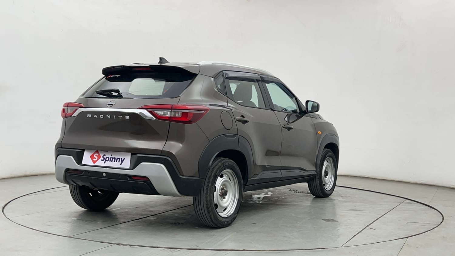 Used 2023 Nissan Magnite XE Petrol Manual exterior RIGHT REAR CORNER VIEW