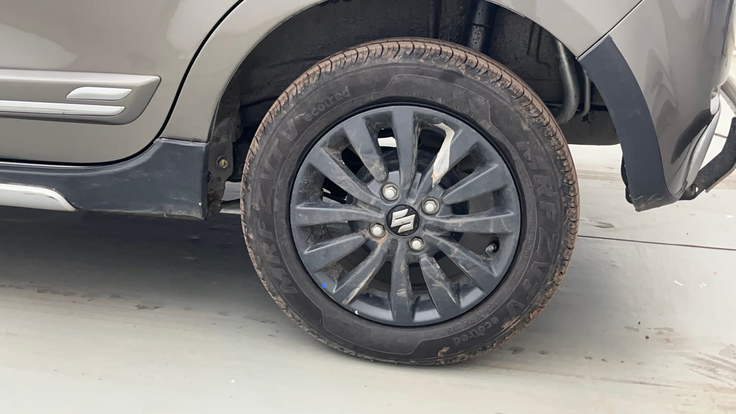 Used 2024 Maruti Suzuki Wagon R ZXI Plus 1.2 Petrol Manual tyres LEFT REAR TYRE RIM VIEW