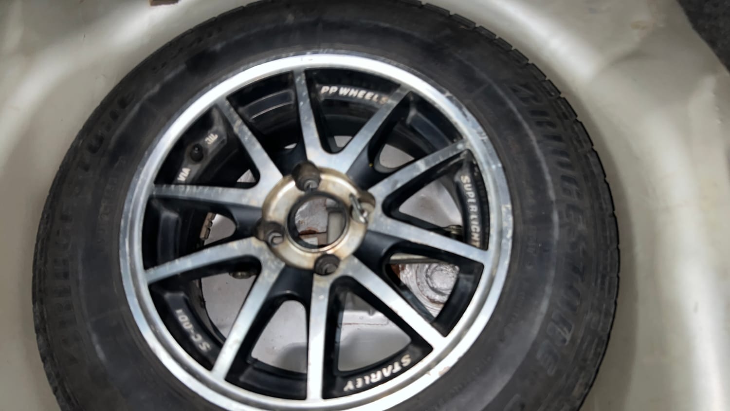 Used 2012 Maruti Suzuki Swift VXi Petrol Manual tyres SPARE TYRE VIEW