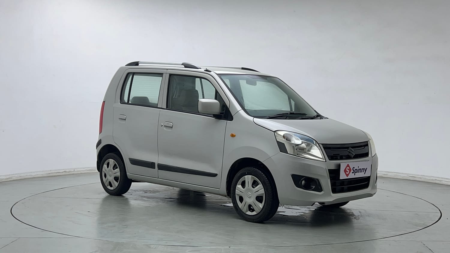 Used 2014 Maruti Suzuki Wagon R VXI Petrol Manual exterior RIGHT FRONT CORNER VIEW